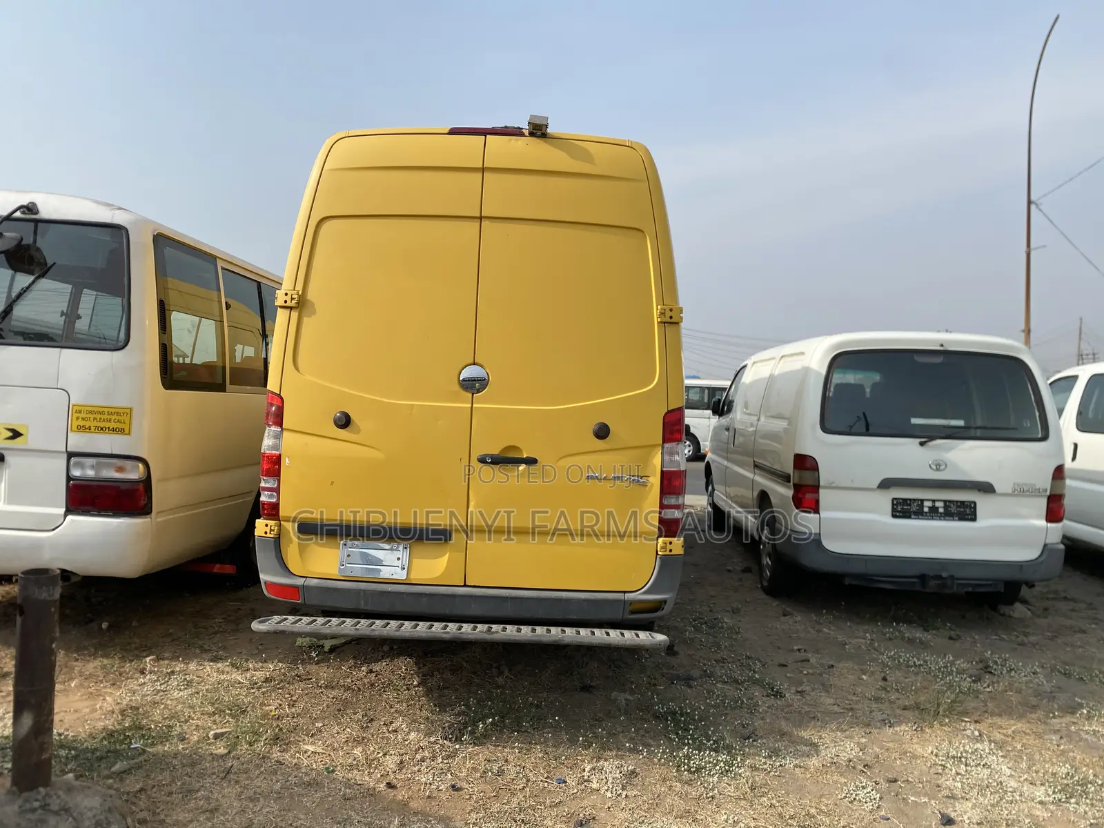 Freightliner Champion 2016 Yellow