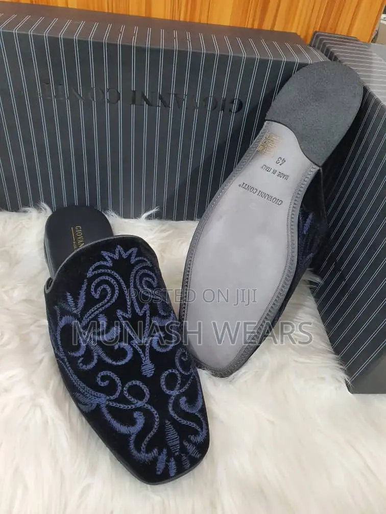 Original Italian Giovanni Conti Velvet Royal Half Shoe