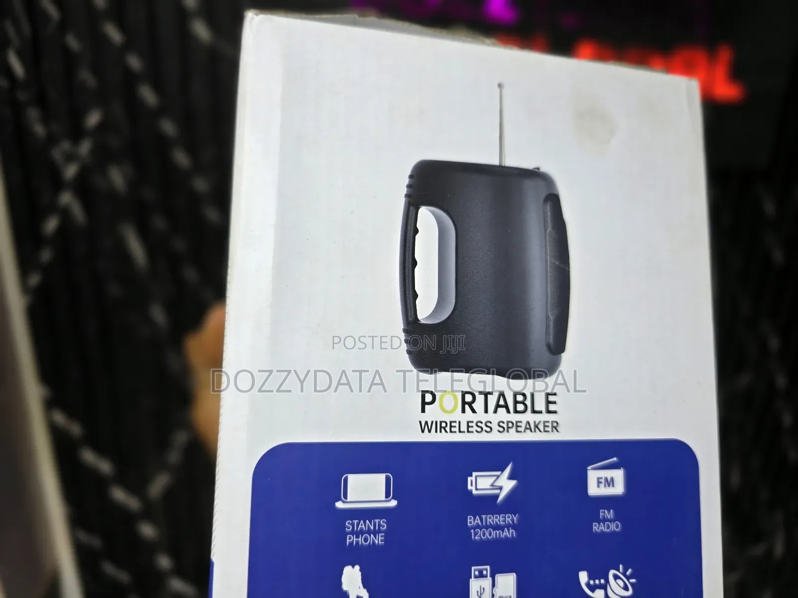 Wuf-W17 Portable Wireless Speaker
