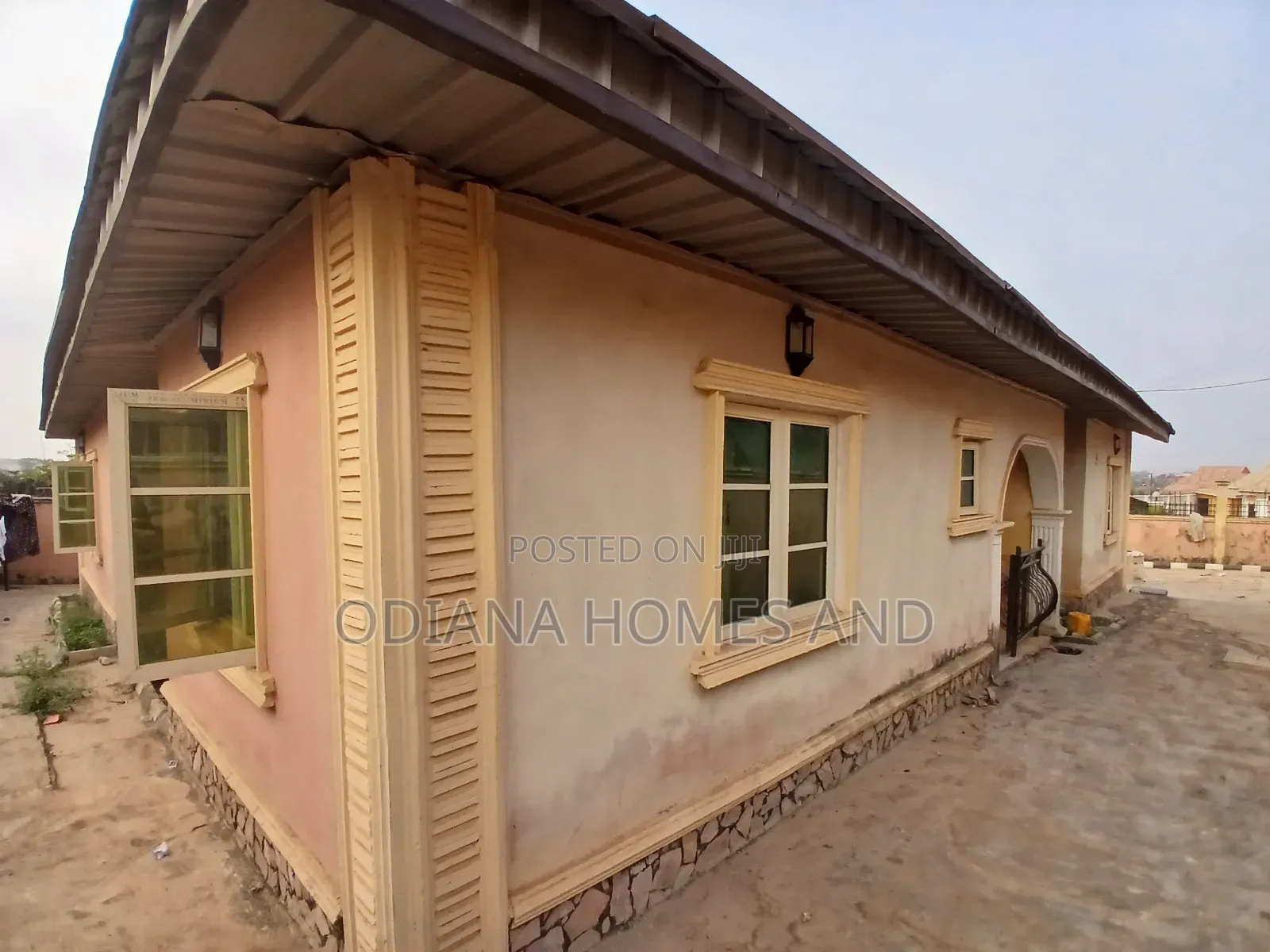 3bdrm Bungalow in Irede, Soka for sale