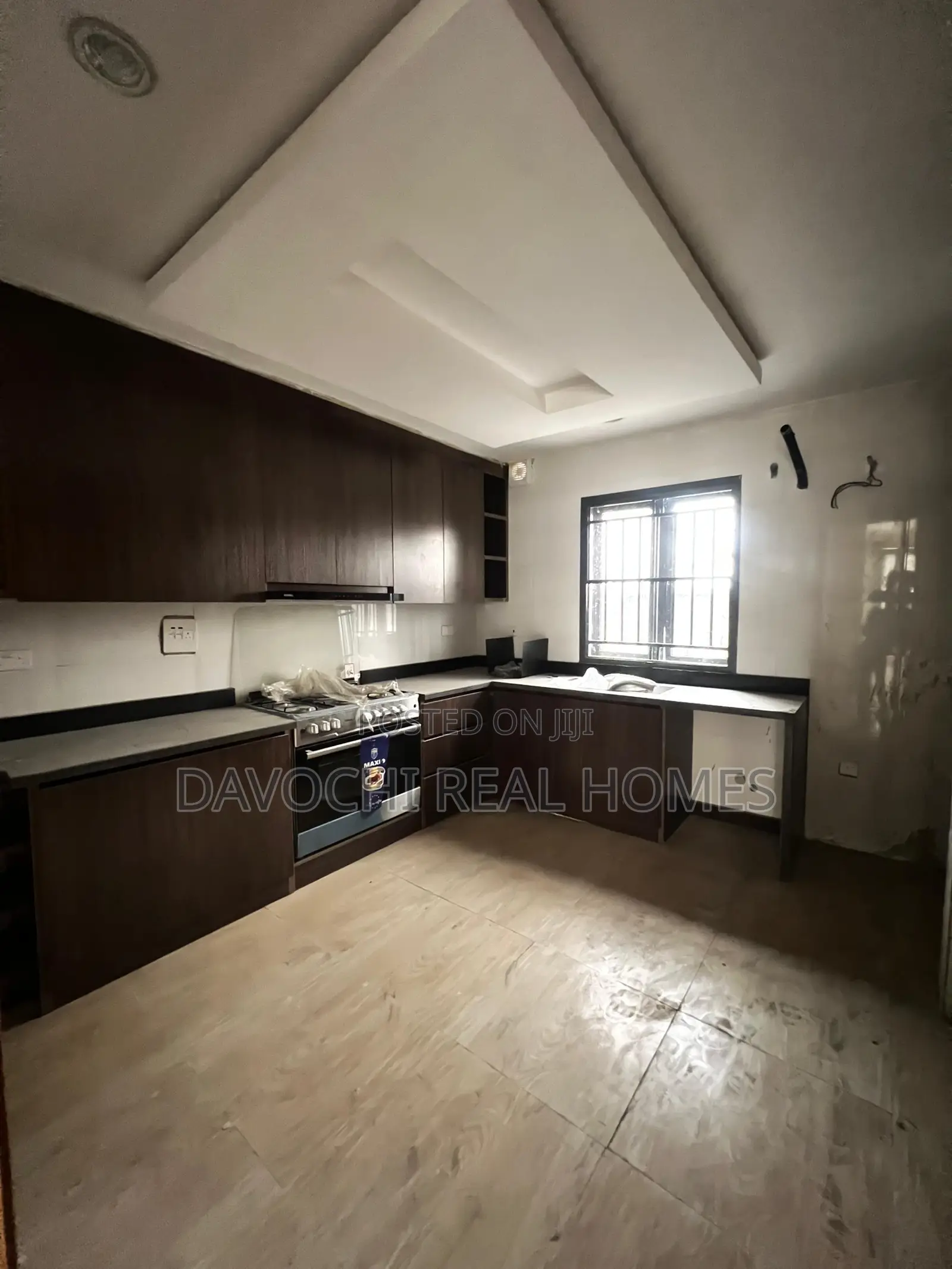 4bdrm Duplex in Jakande for rent