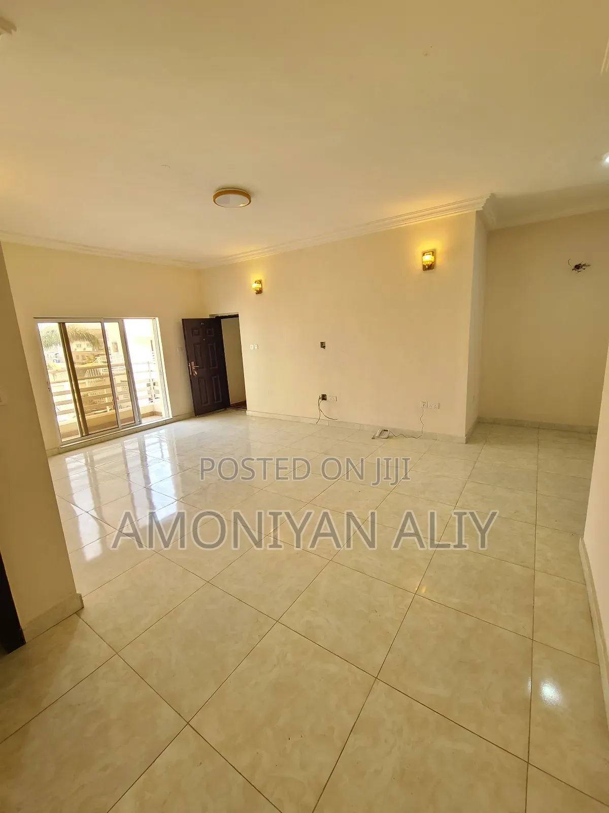 2bdrm Apartment in Lekki Scheme2 for sale