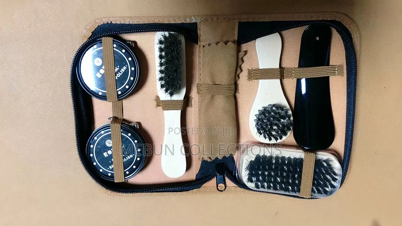 Shoe Kit Polish and Brush Sety