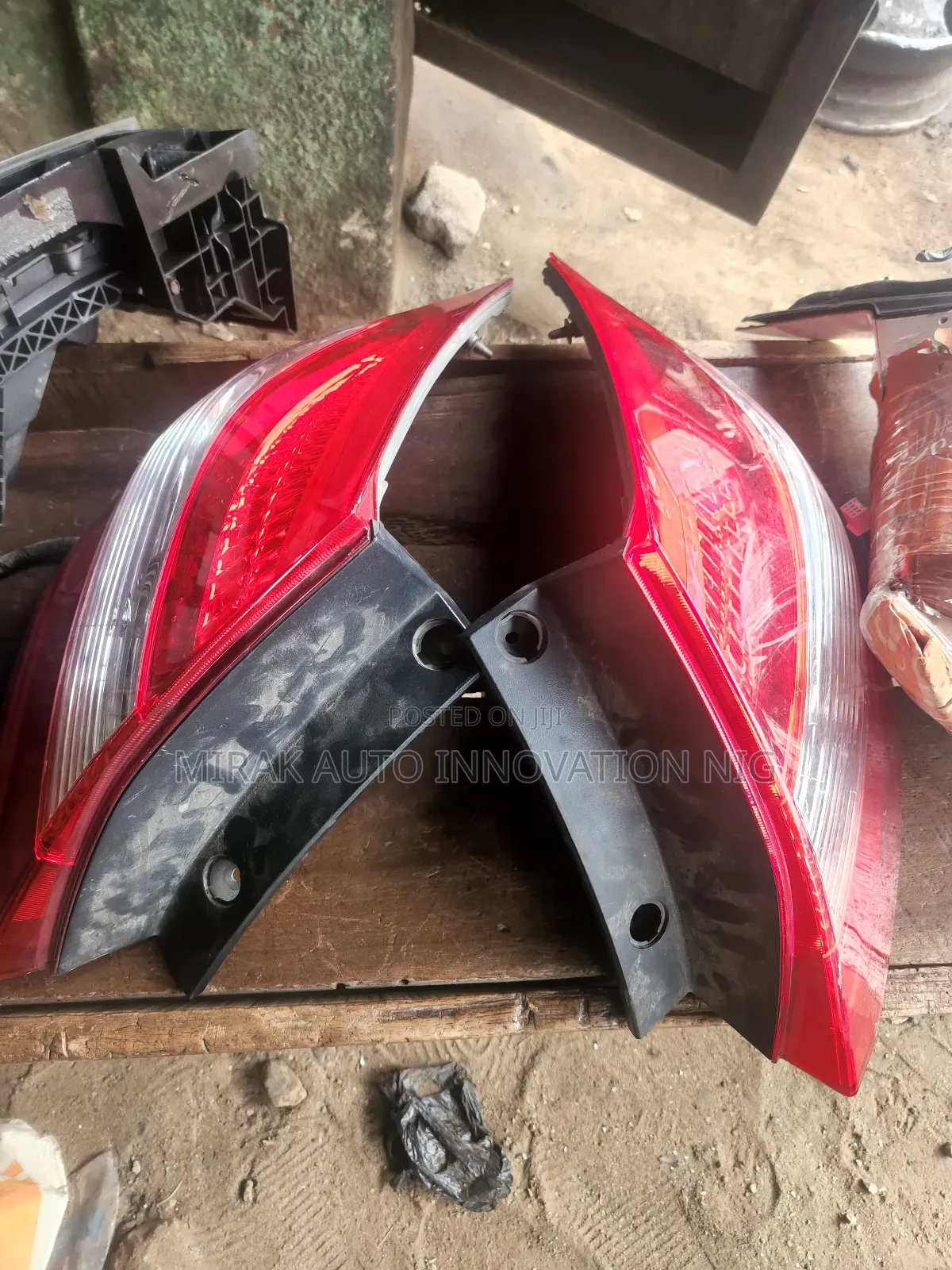 Clean Rearlamp Honda Crosstoure