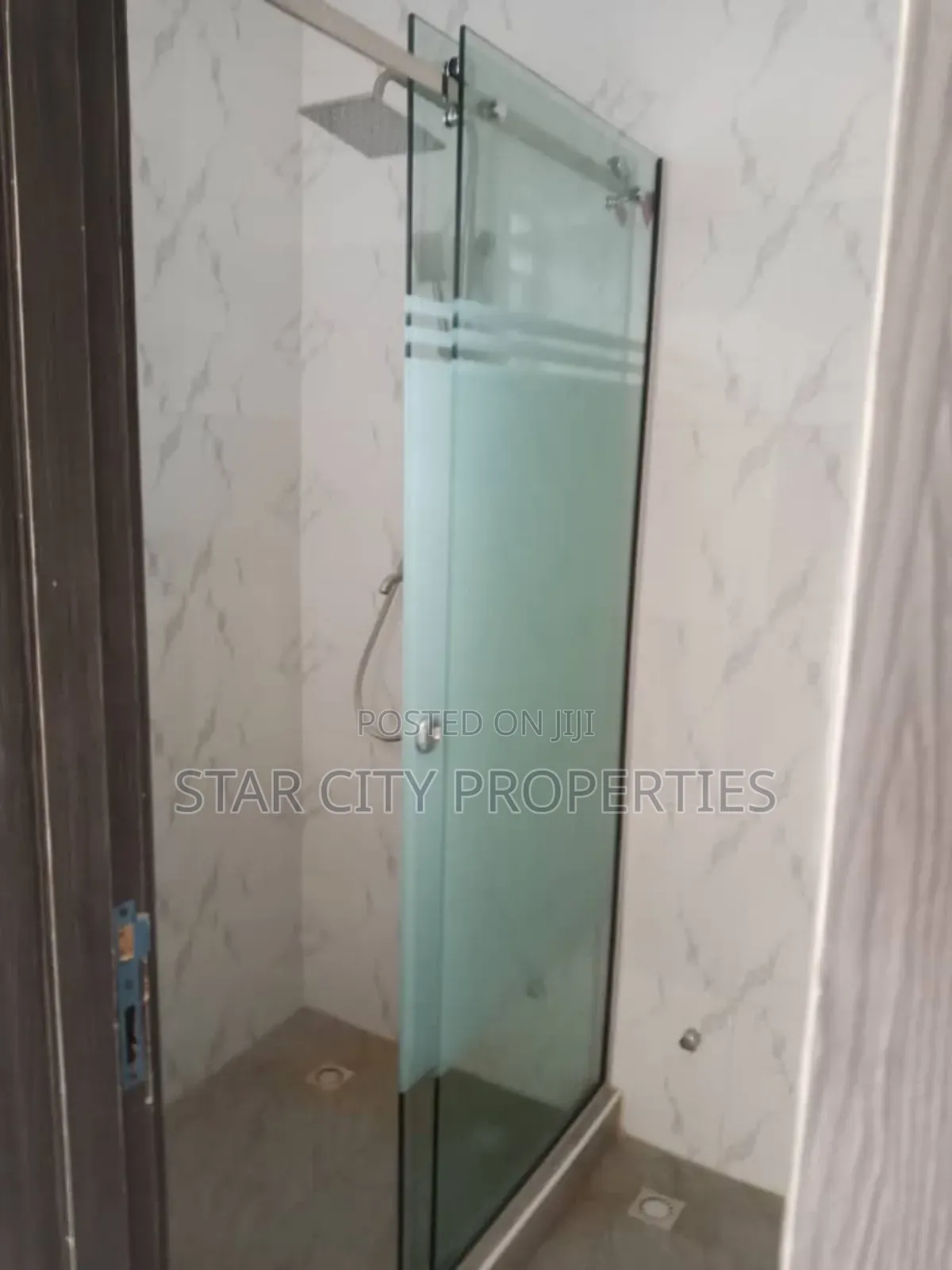 4bdrm Duplex in Estate, Oregun for rent