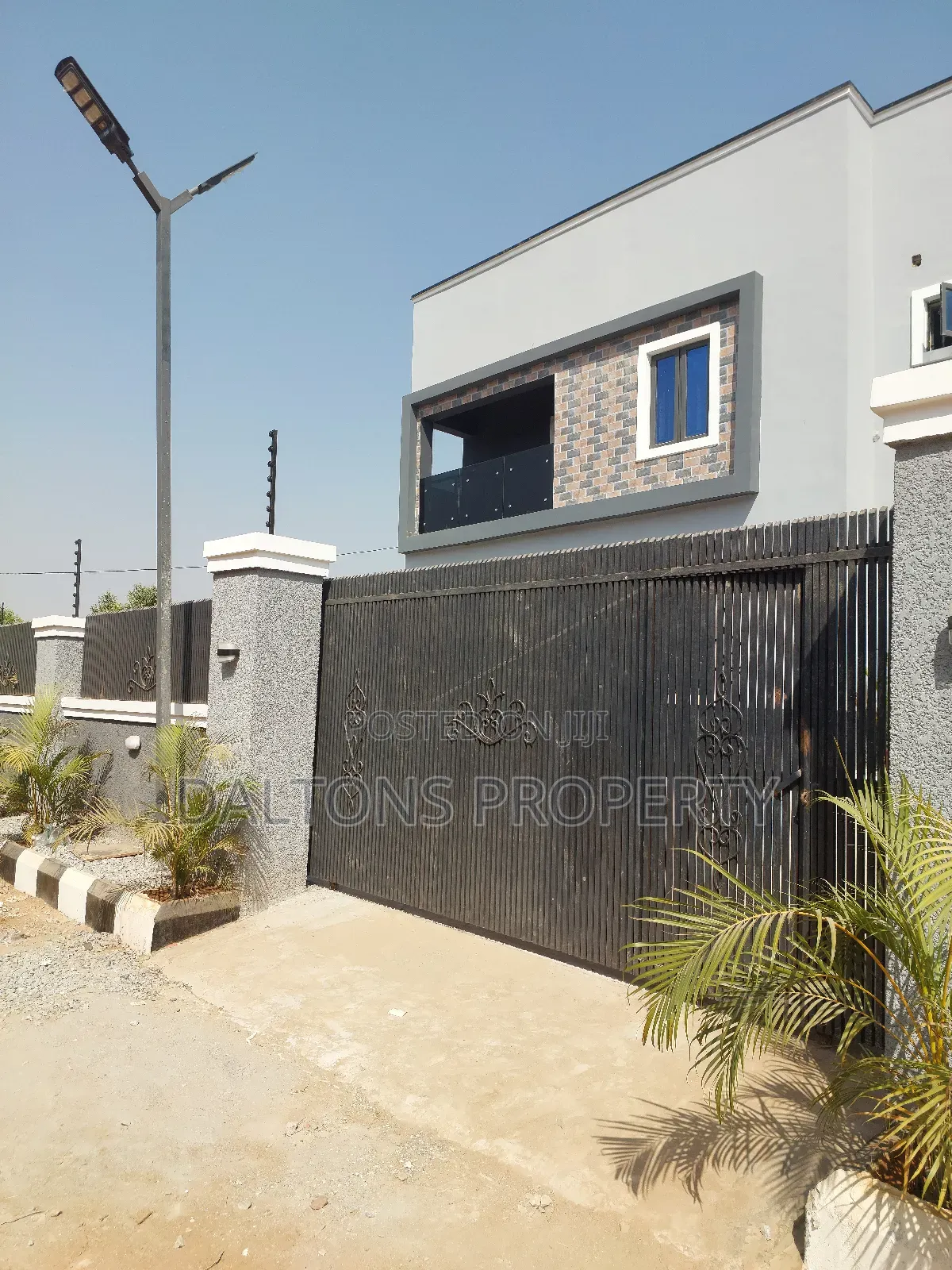 Furnished 5bdrm Duplex in Spotlight Residence, Lugbe District for sale