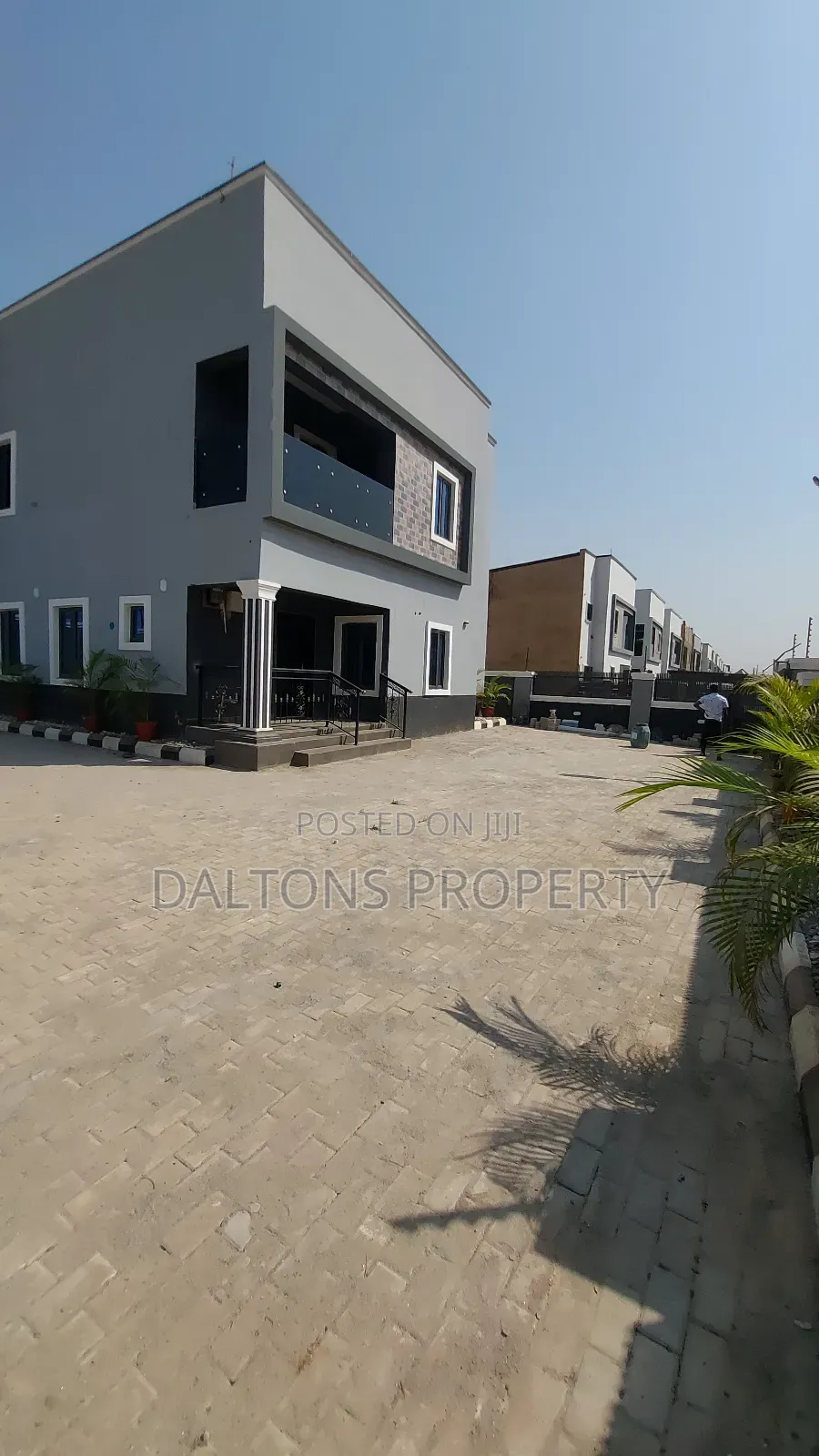 Furnished 5bdrm Duplex in Spotlight Residence, Lugbe District for sale