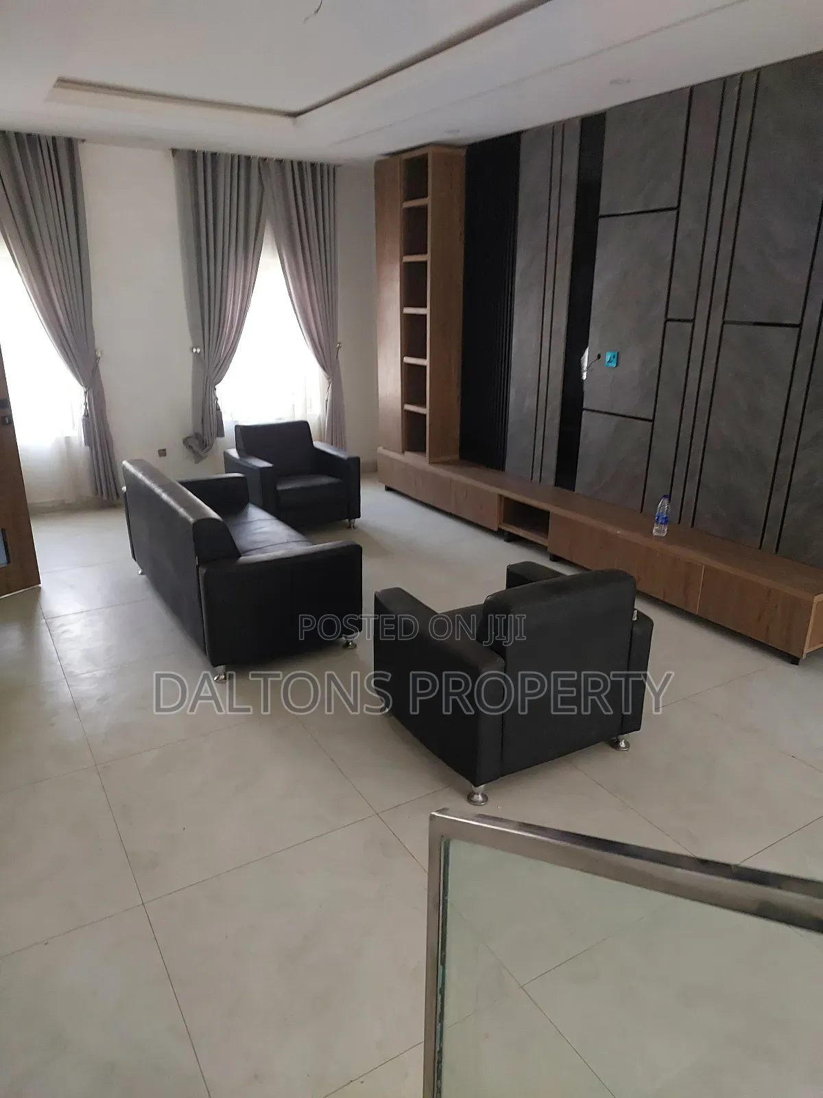 Furnished 5bdrm Duplex in Spotlight Residence, Lugbe District for sale