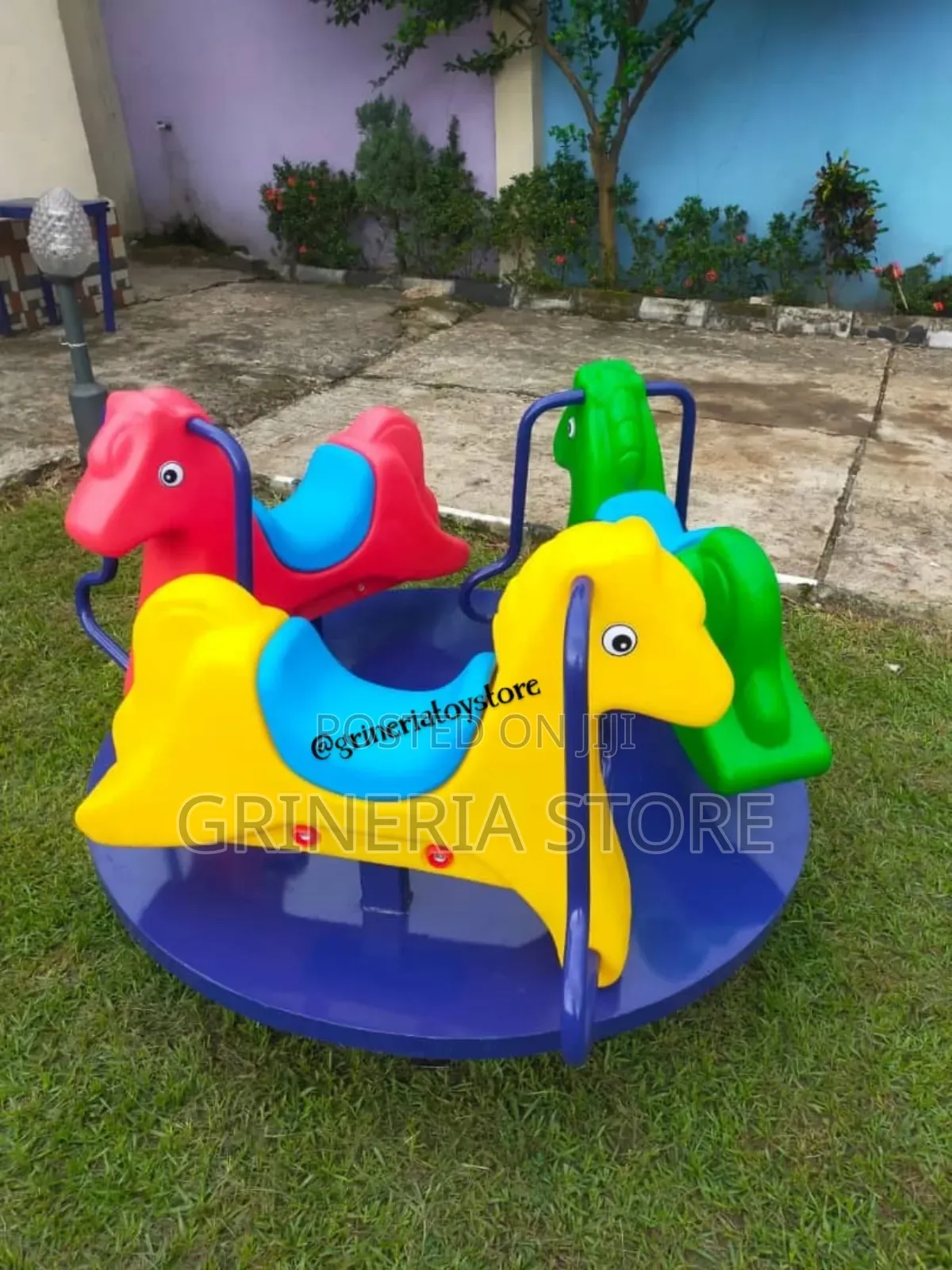 Outdoor 3 Seaters Playground Merry Go Round in Lagos