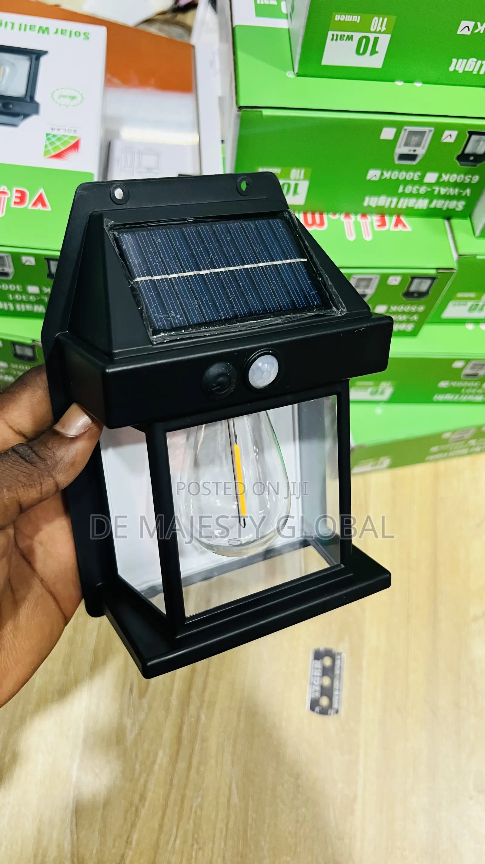 Vellmax Solar Wall Light