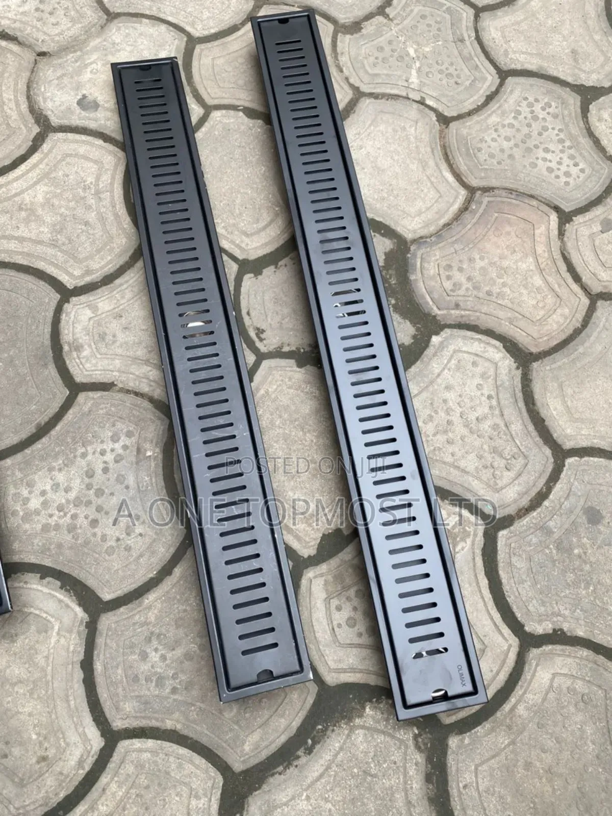 100cm Black Floor Drain