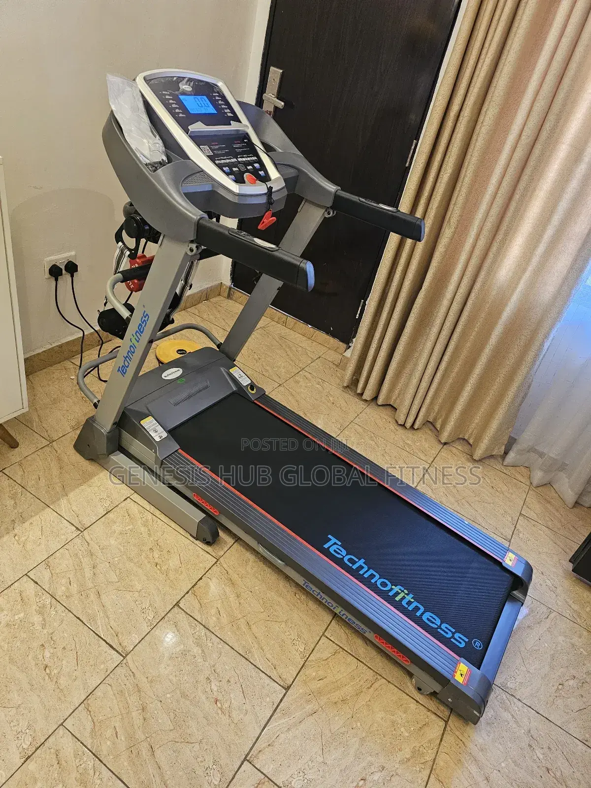 2.5hp Home Use Treadmill With Massager, Dumbell And Twister
