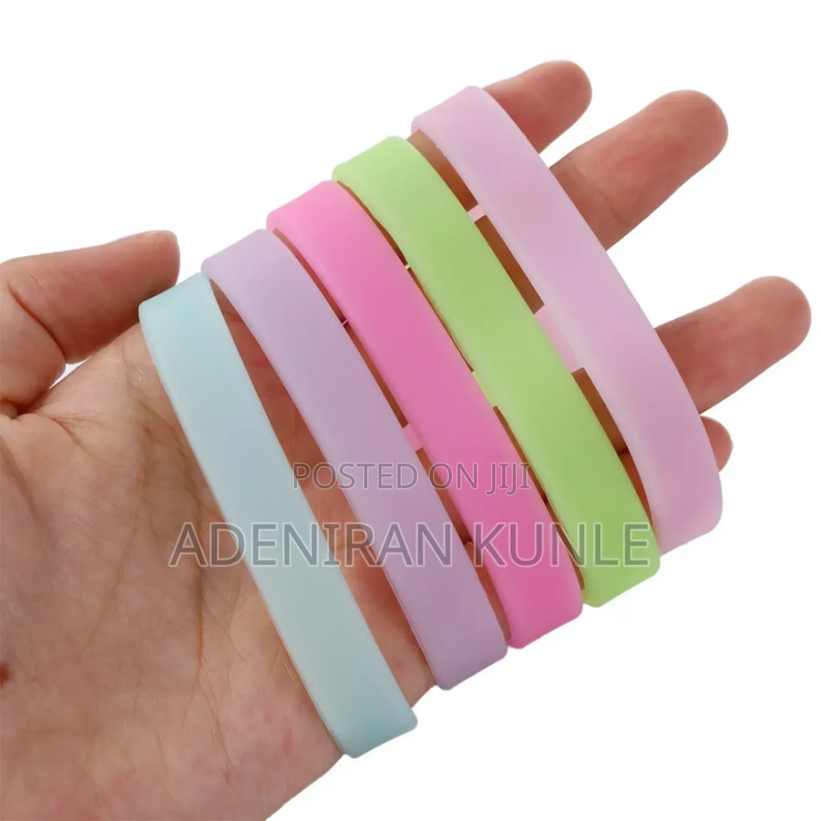 Medium Wristband