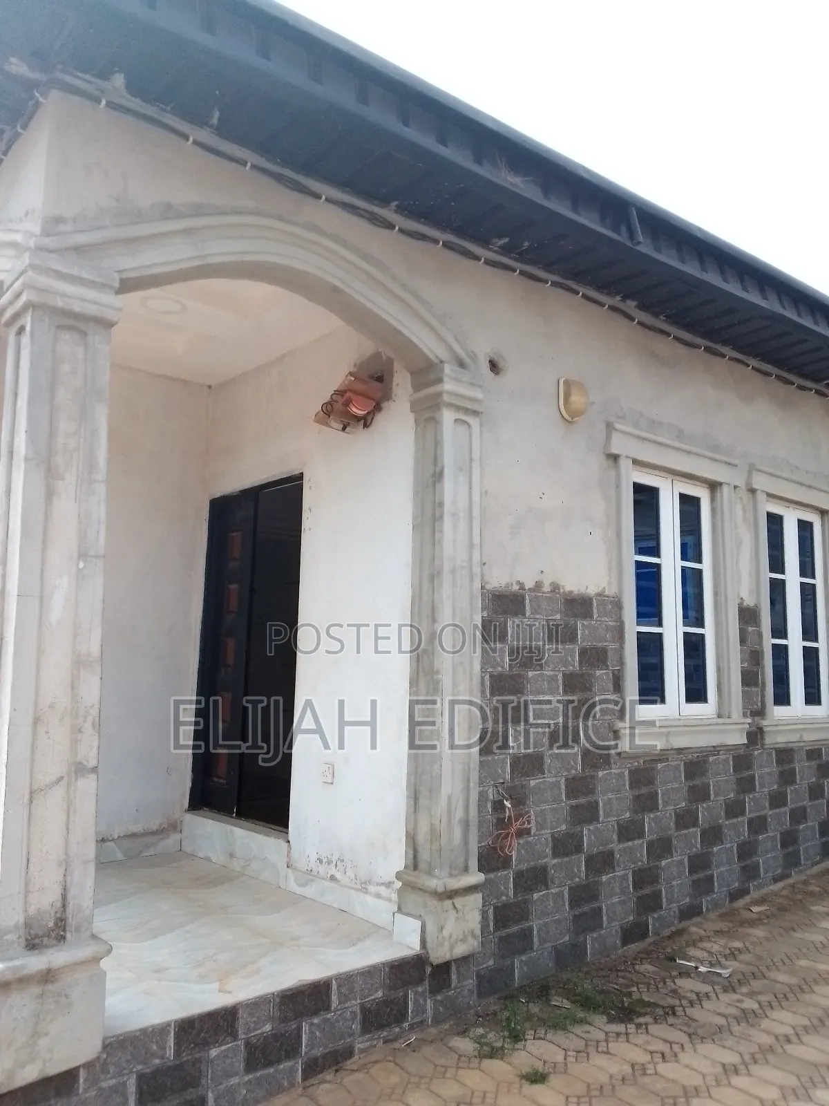 Furnished 4bdrm Bungalow in Parkview Estate, Ijede / Ikorodu for sale