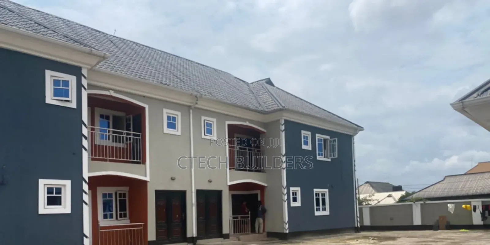 12bdrm Block of Flats in Benin City for sale