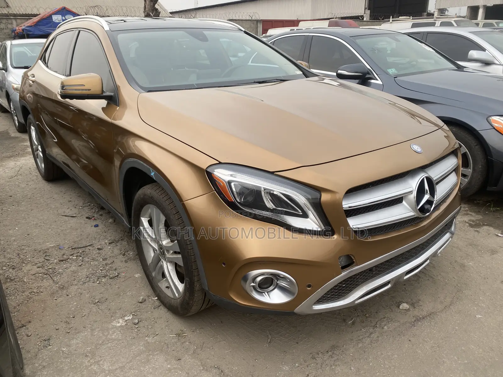 Mercedes-Benz GLA 250 2019 Gold