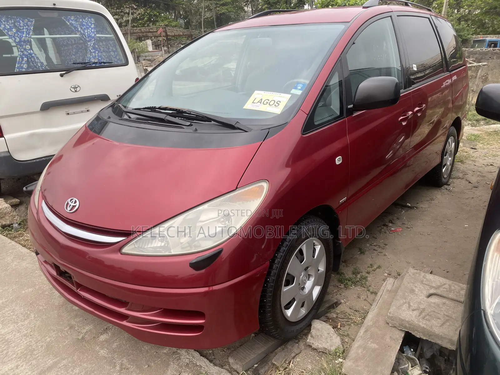 Toyota Previa Automatic 2002 Red