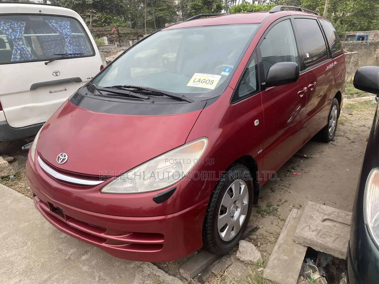 Toyota Previa Automatic 2002 Red
