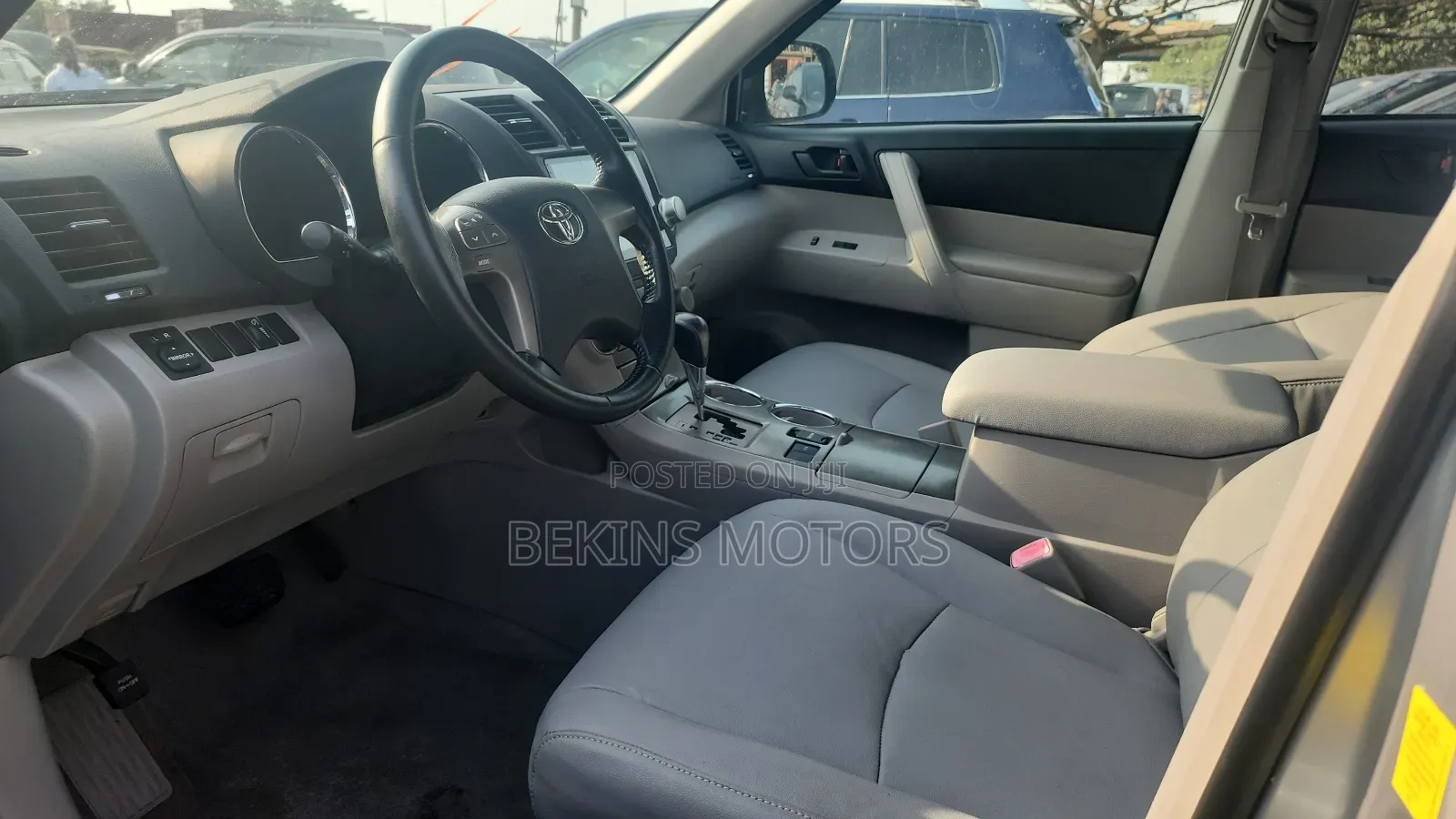 Toyota Highlander 2010 Silver