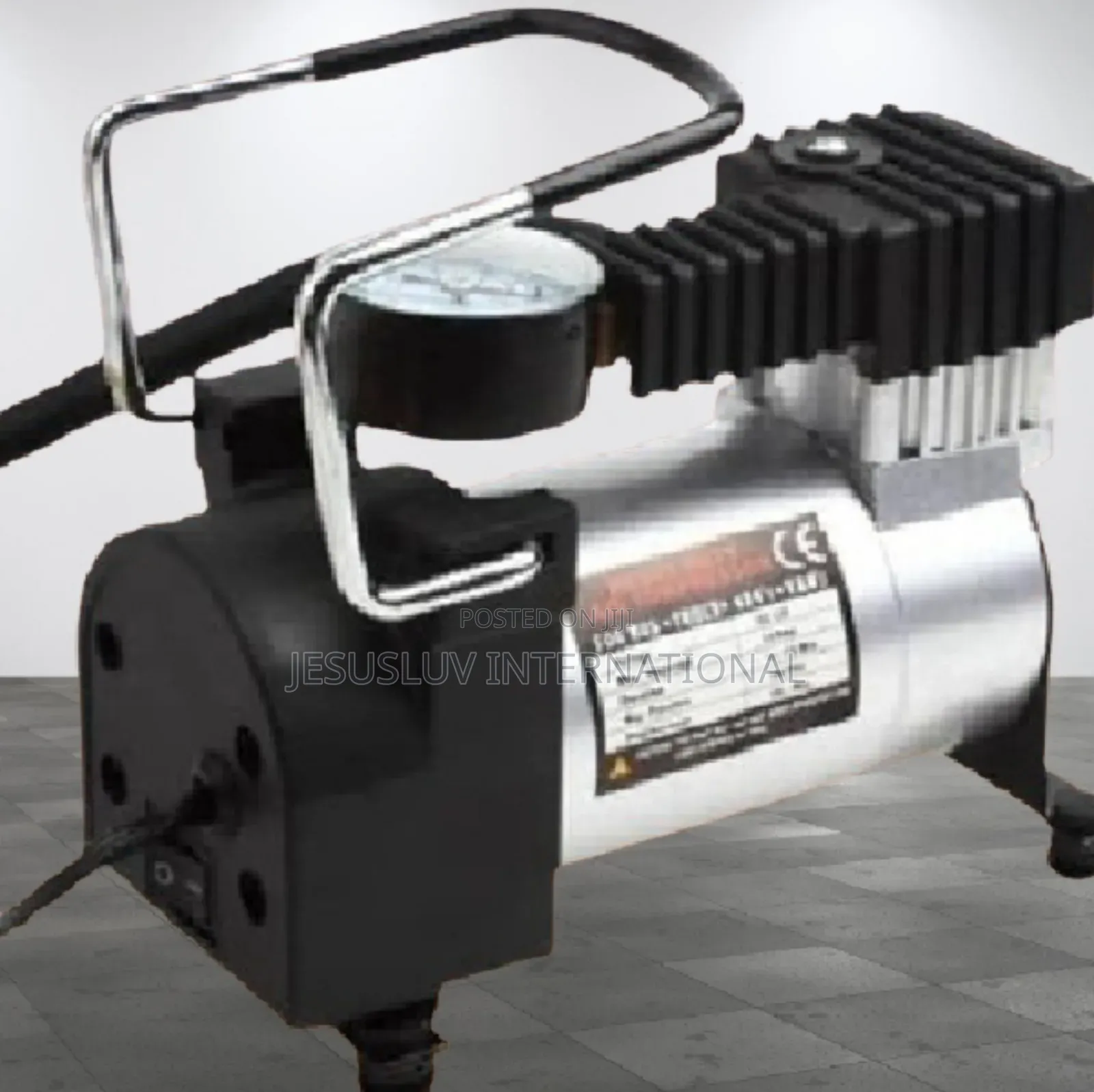 Tyre Inflator Car Pump 12V With Pressure Gauge. Easy to Use