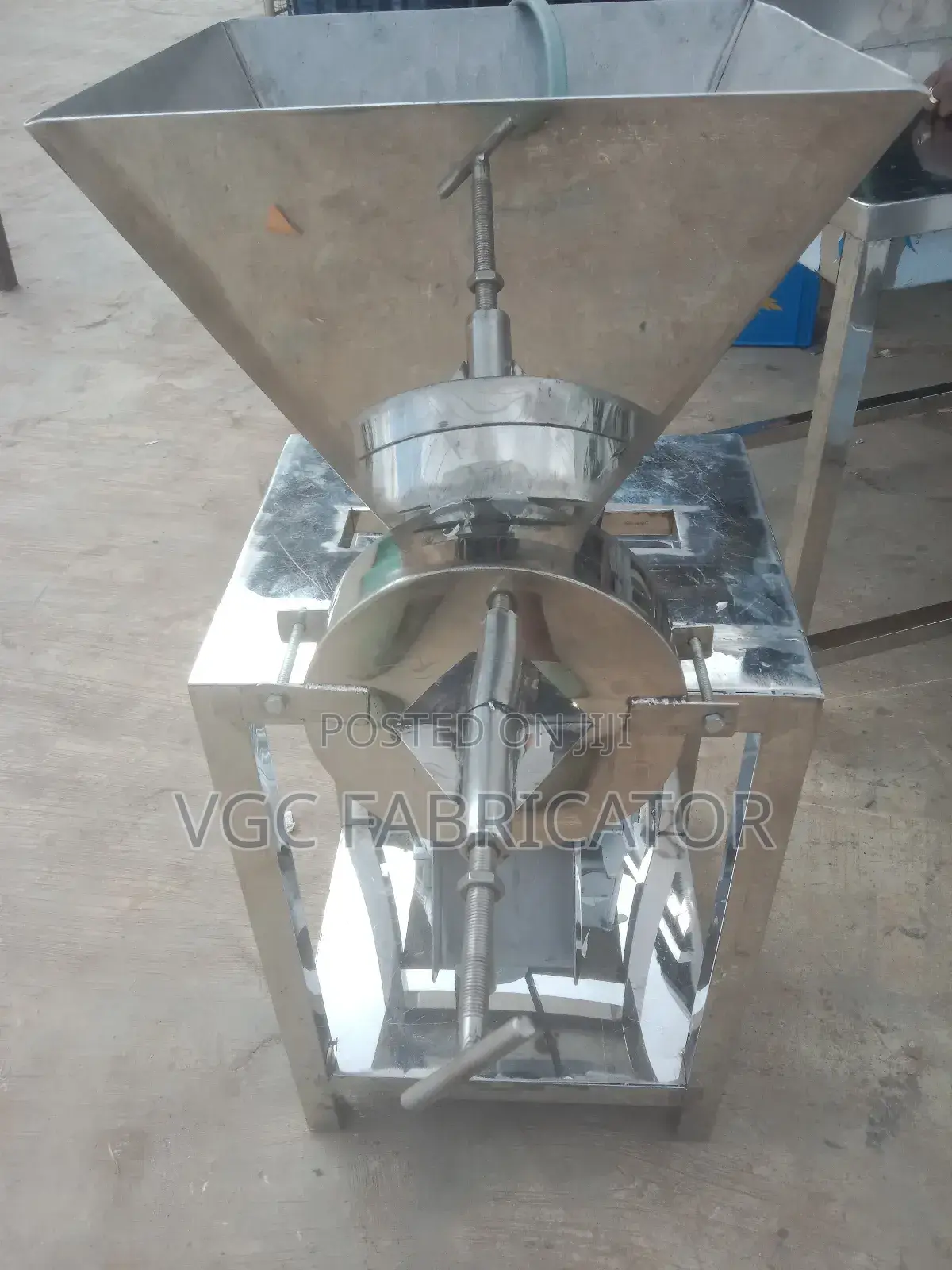 Tiger Nut Grinding Machine
