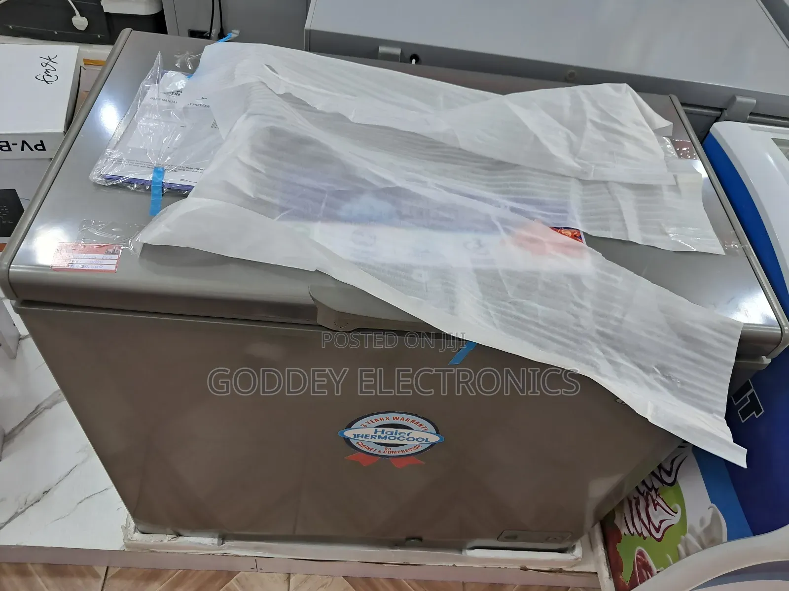 Haier Thermocool Chest Freezer Model HTF-200has