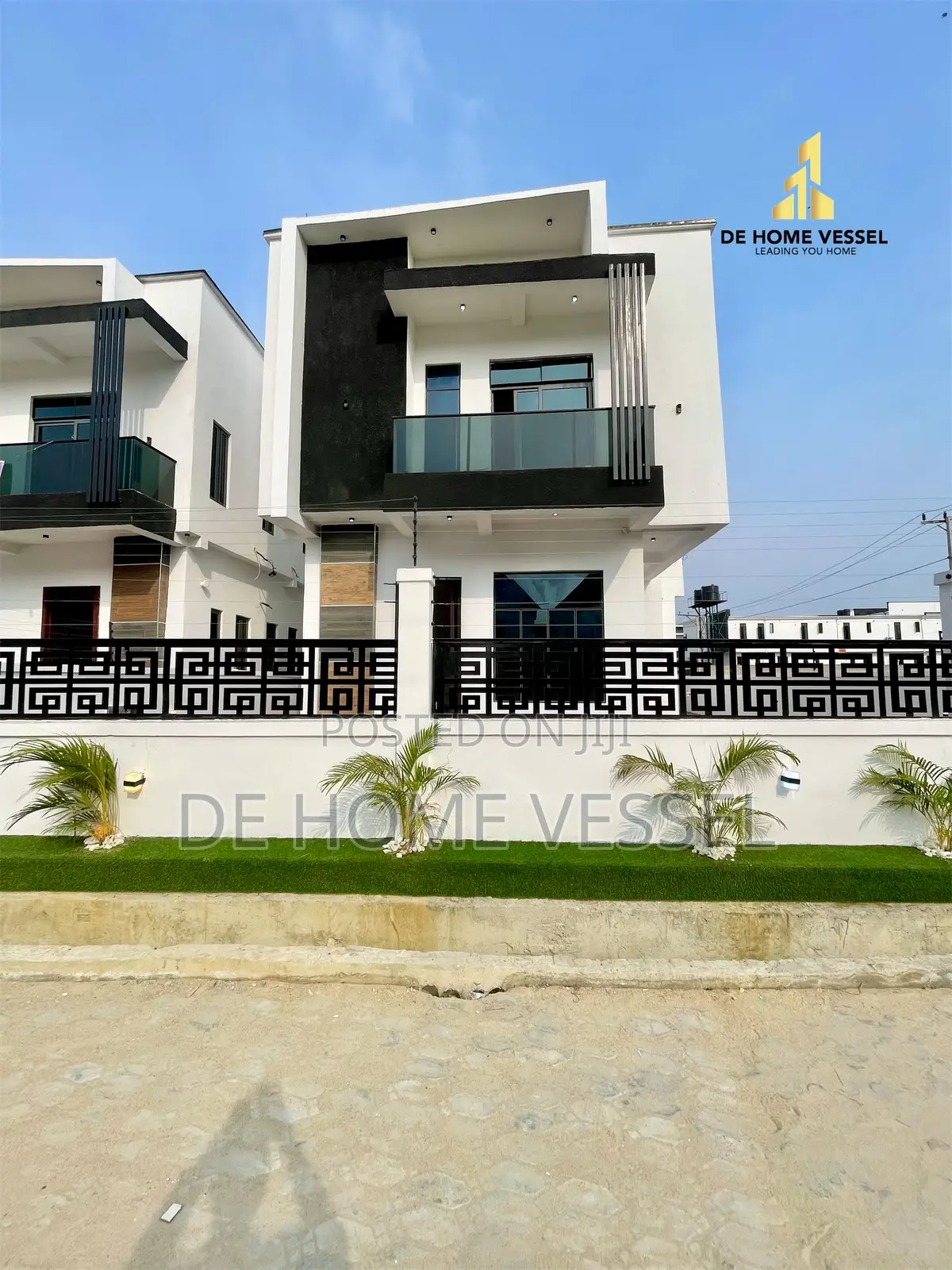 4bdrm Duplex in Ikota for sale