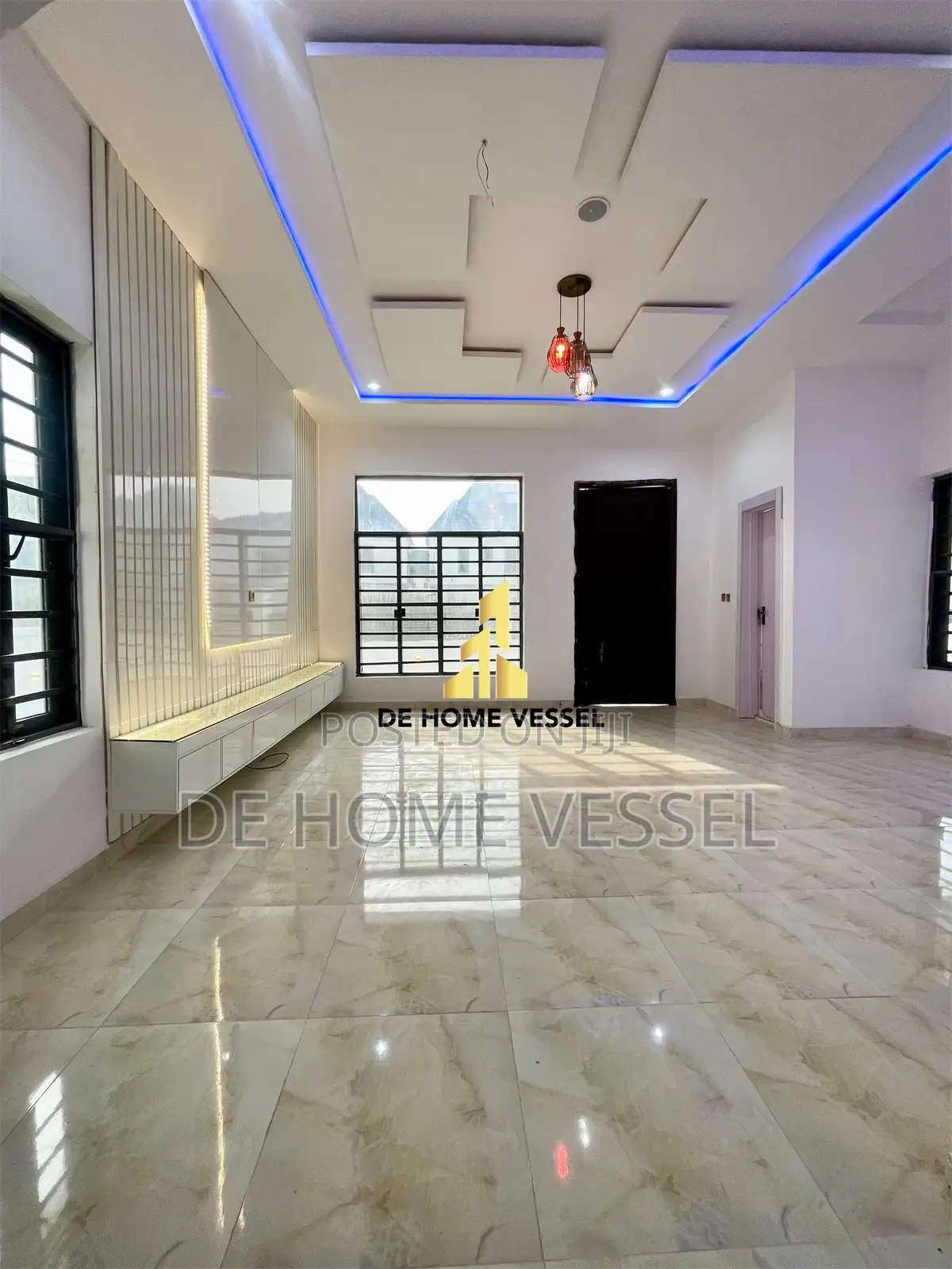 4bdrm Duplex in Ikota for sale
