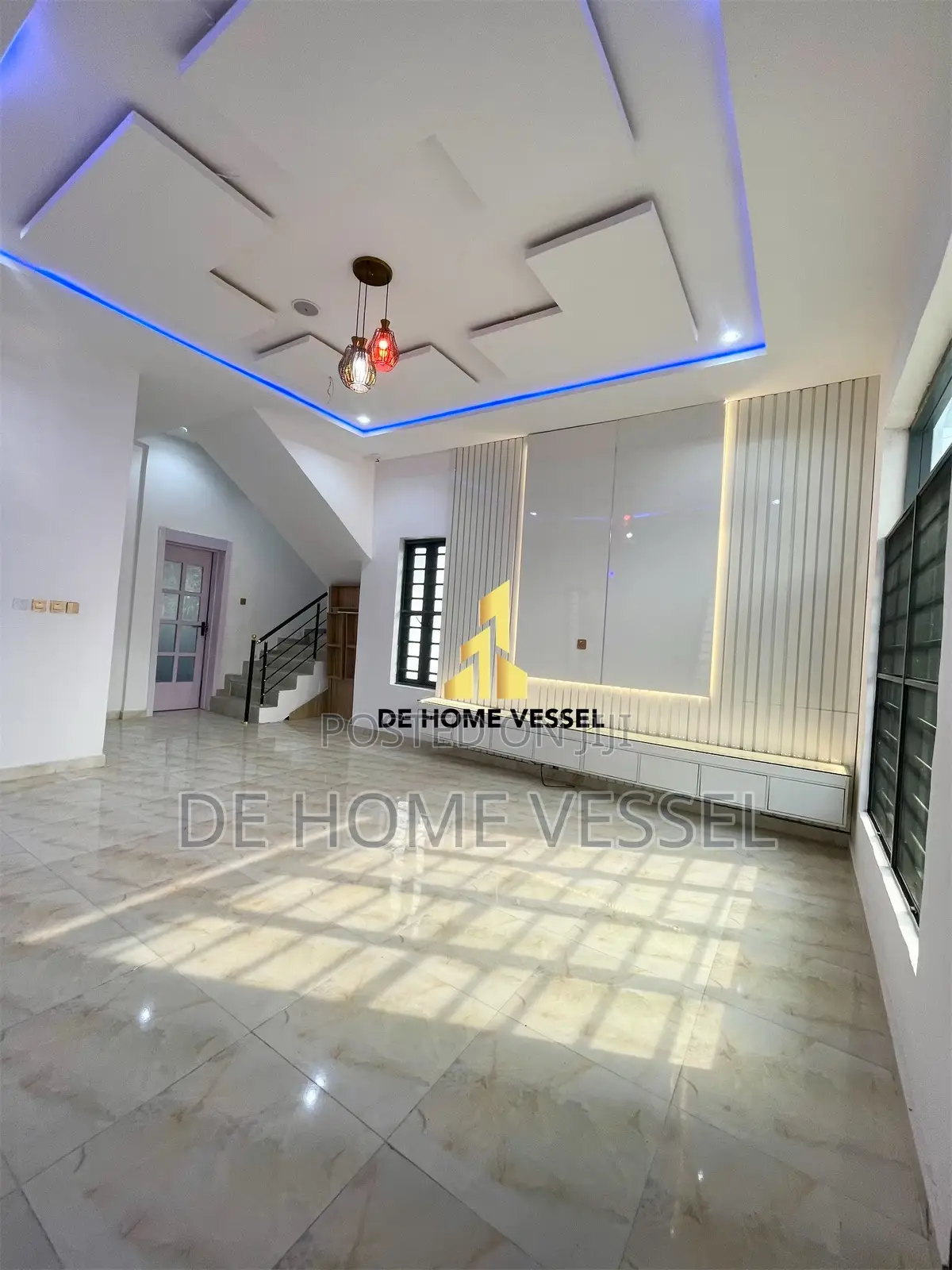 4bdrm Duplex in Ikota for sale