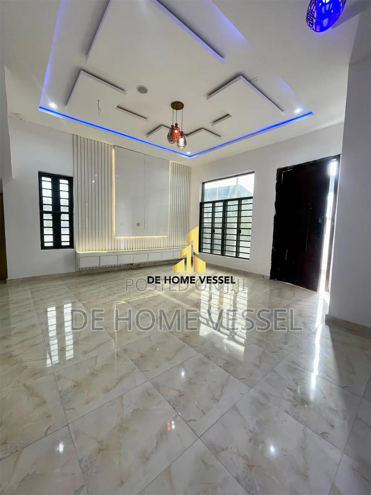 4bdrm Duplex in Ikota for sale