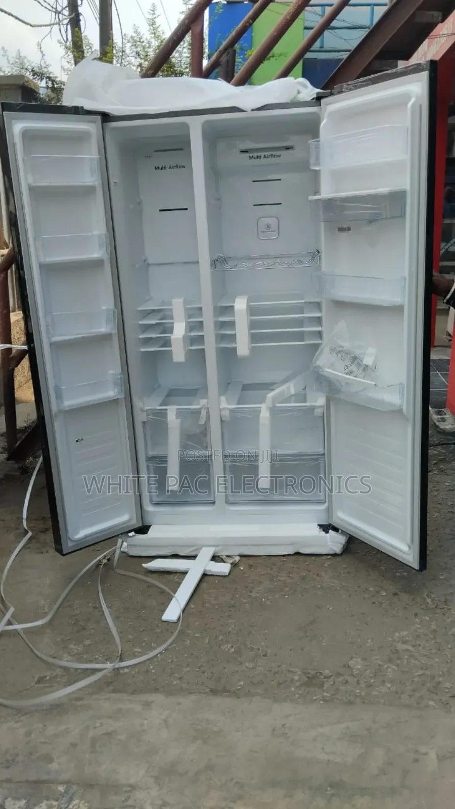Hisense 529 L Inverter Fridge & Freezing( Mirror ) Dispenser