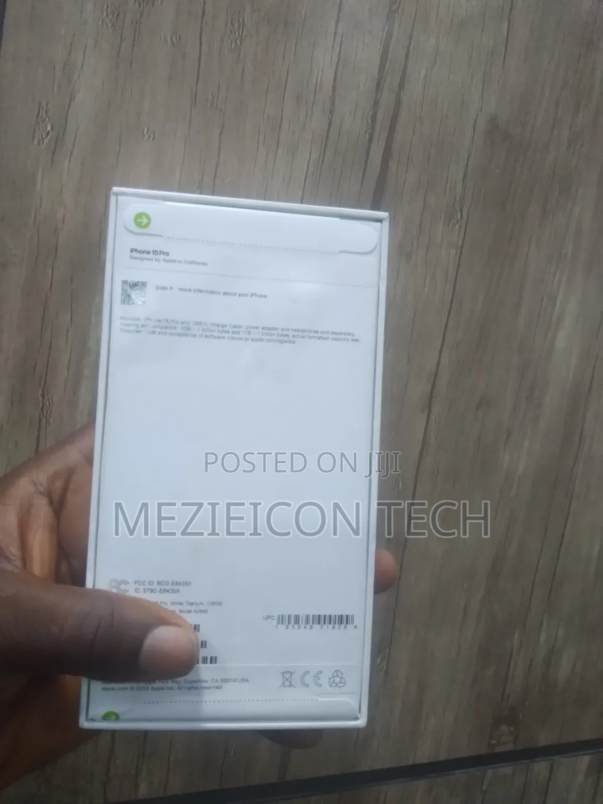 New Apple iPhone 15 Pro 128 GB Black