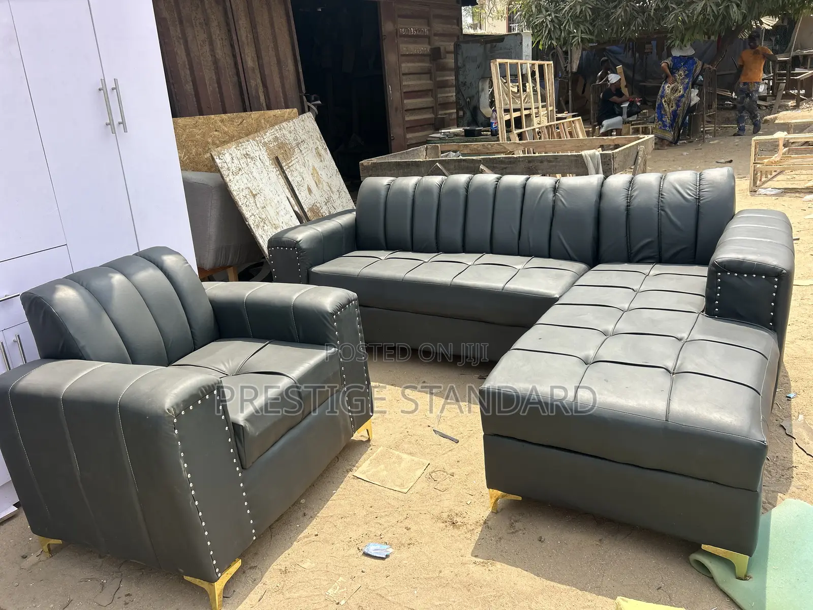 A Standard Grey Leather L Shap