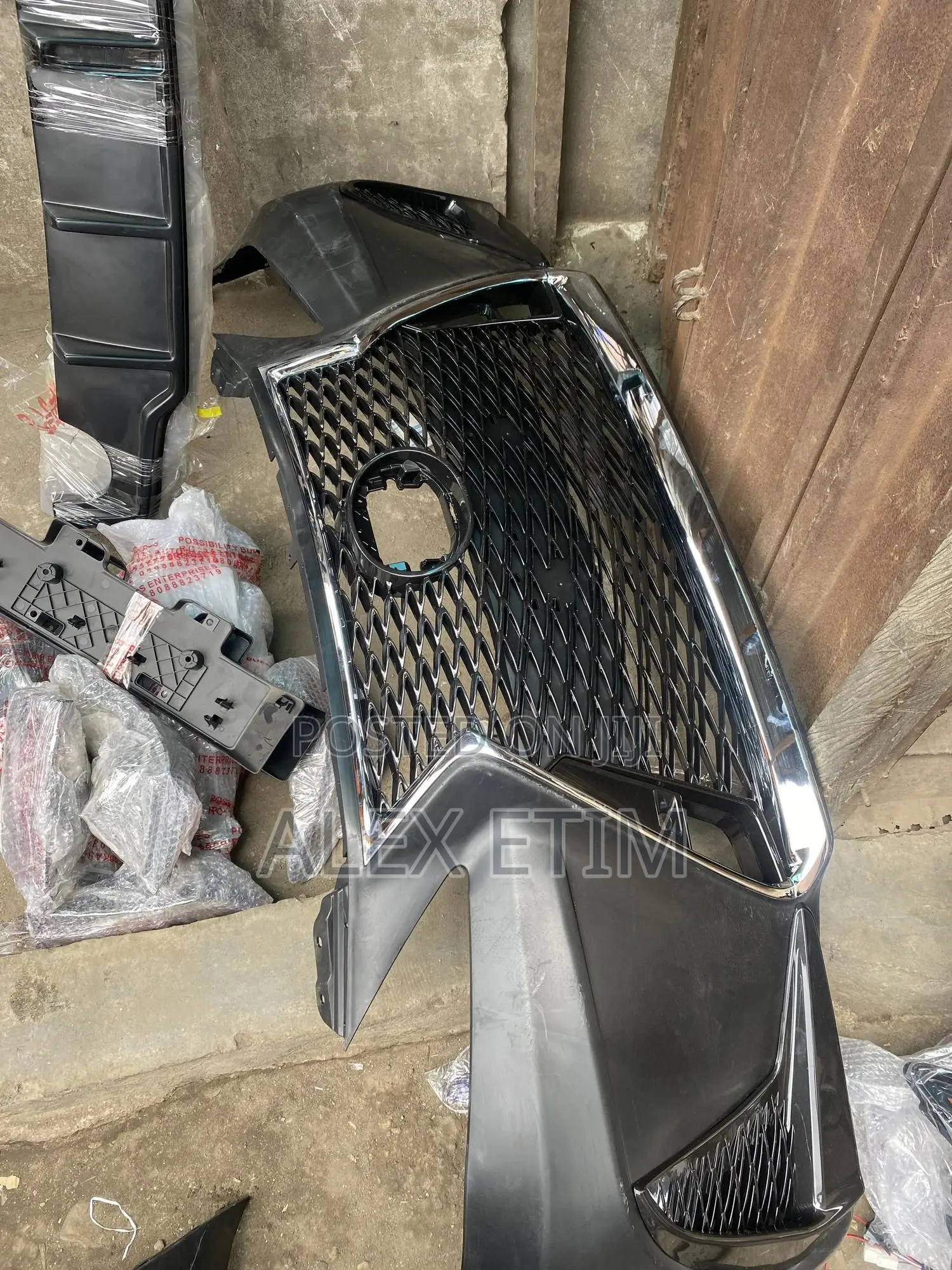 Upgrade Bumper Is250 2019 Available as Seen