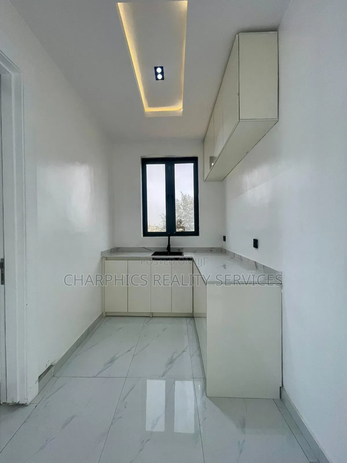 3bdrm Duplex in Lekki for sale