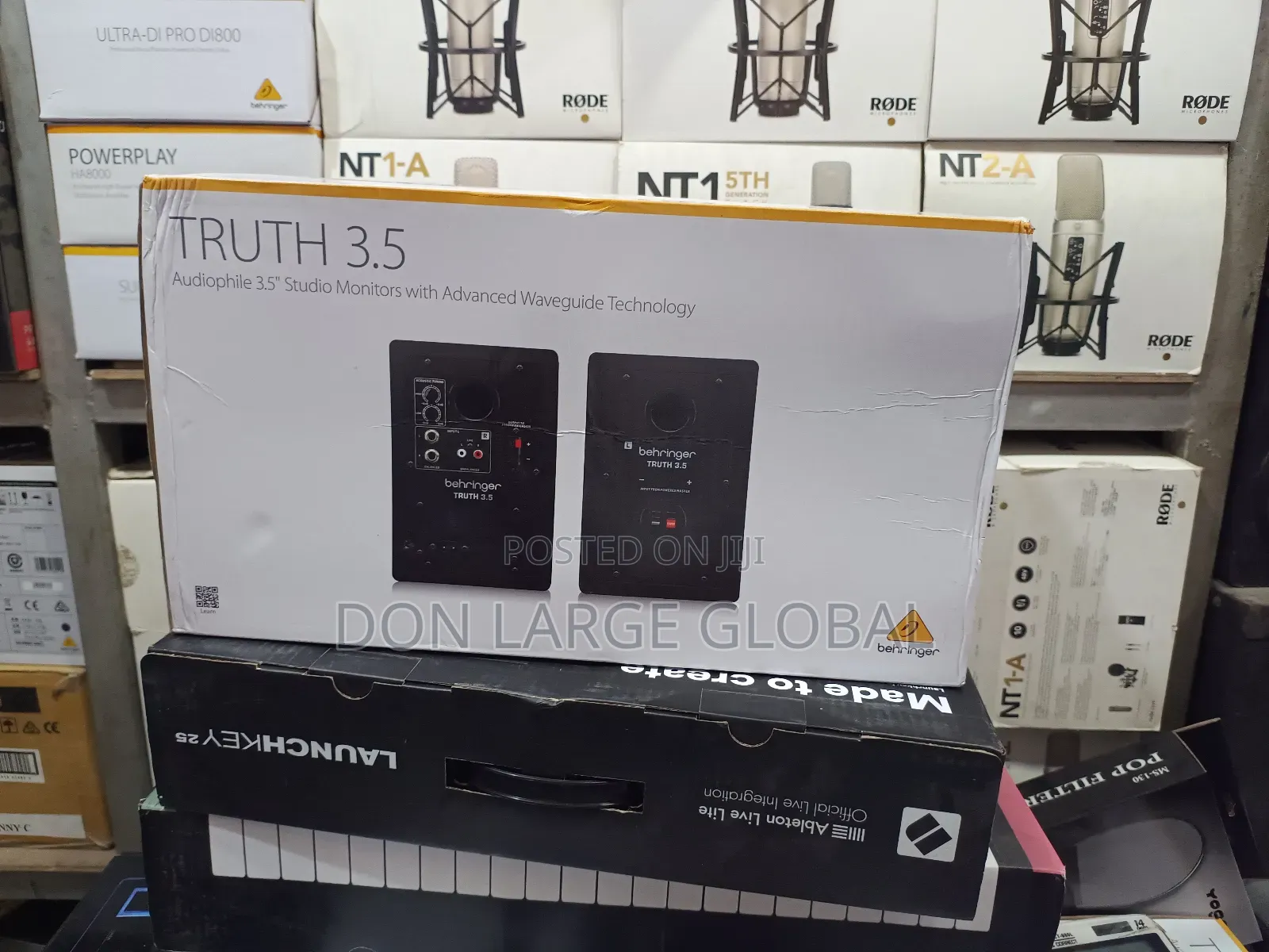 BEHRINGER TRUTH 3.5 Monitor Speaker