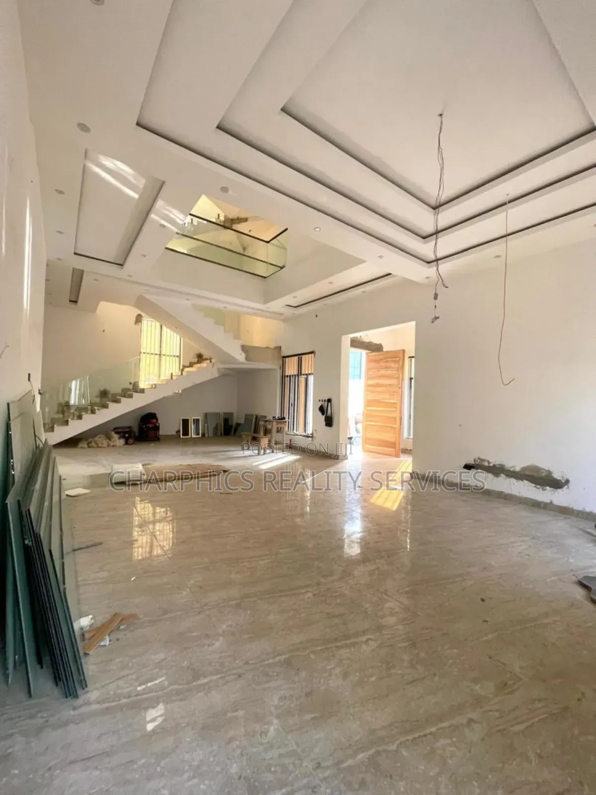 5bdrm Duplex in Lekki Phase 1 for sale
