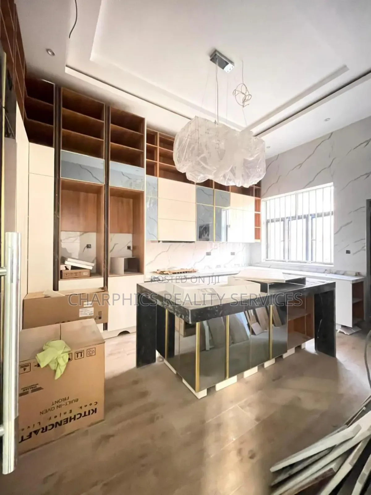 5bdrm Duplex in Lekki Phase 1 for sale