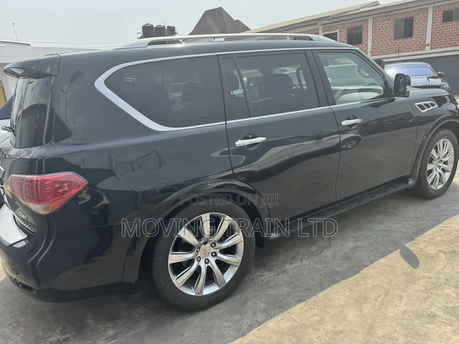 Infiniti QX56 2012 Black
