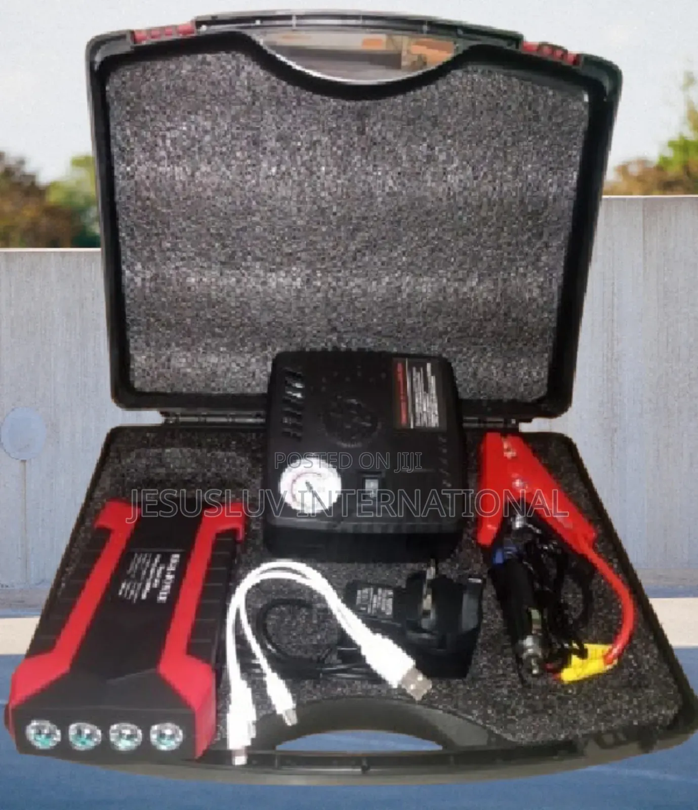 Multifunctiion Car Jump Starter 99800mah With Tyre Inflator