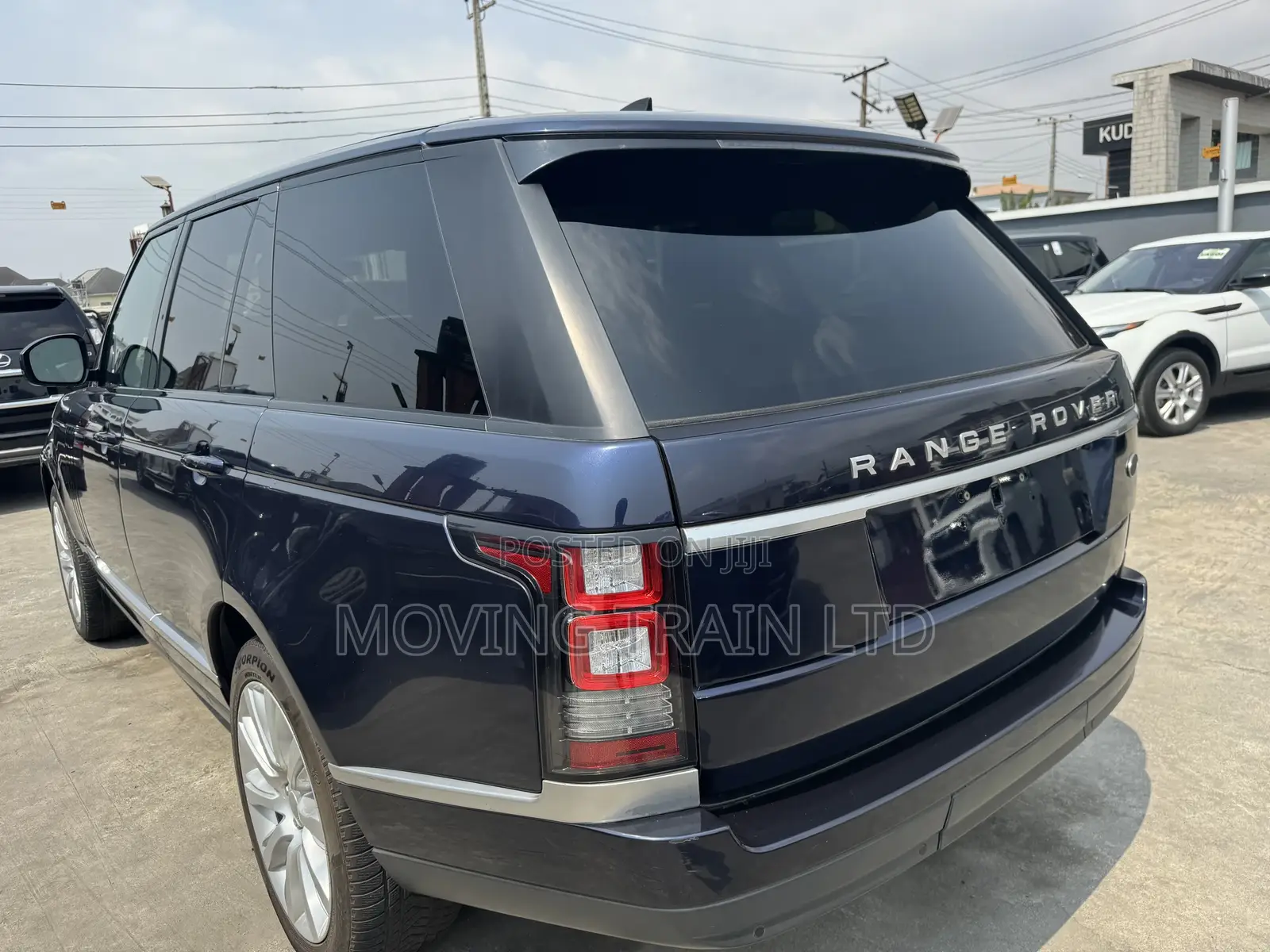 Land Rover Range Rover 3.0L Supercharged 2017 Blue