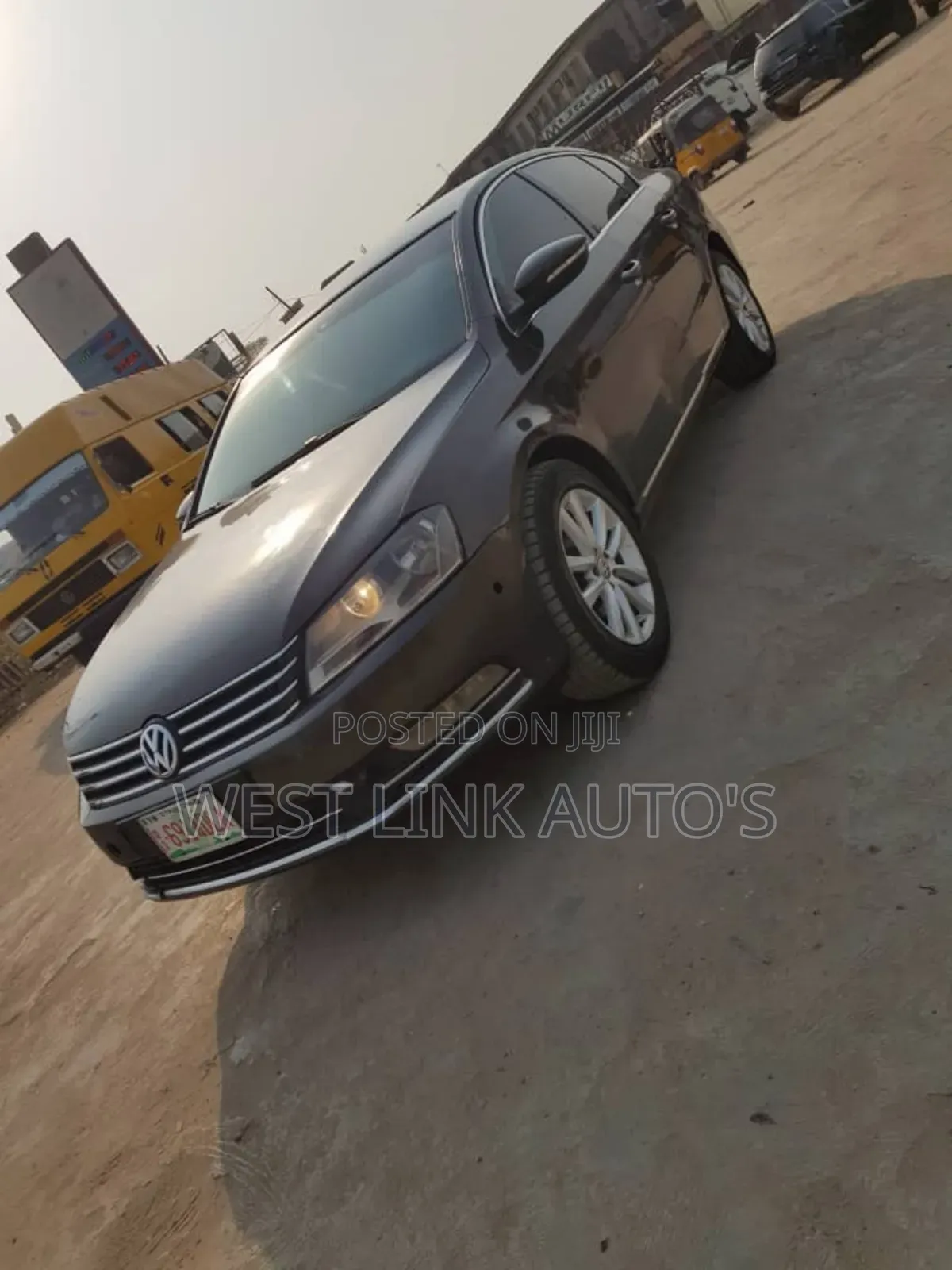 Volkswagen Passat 2013 Gray