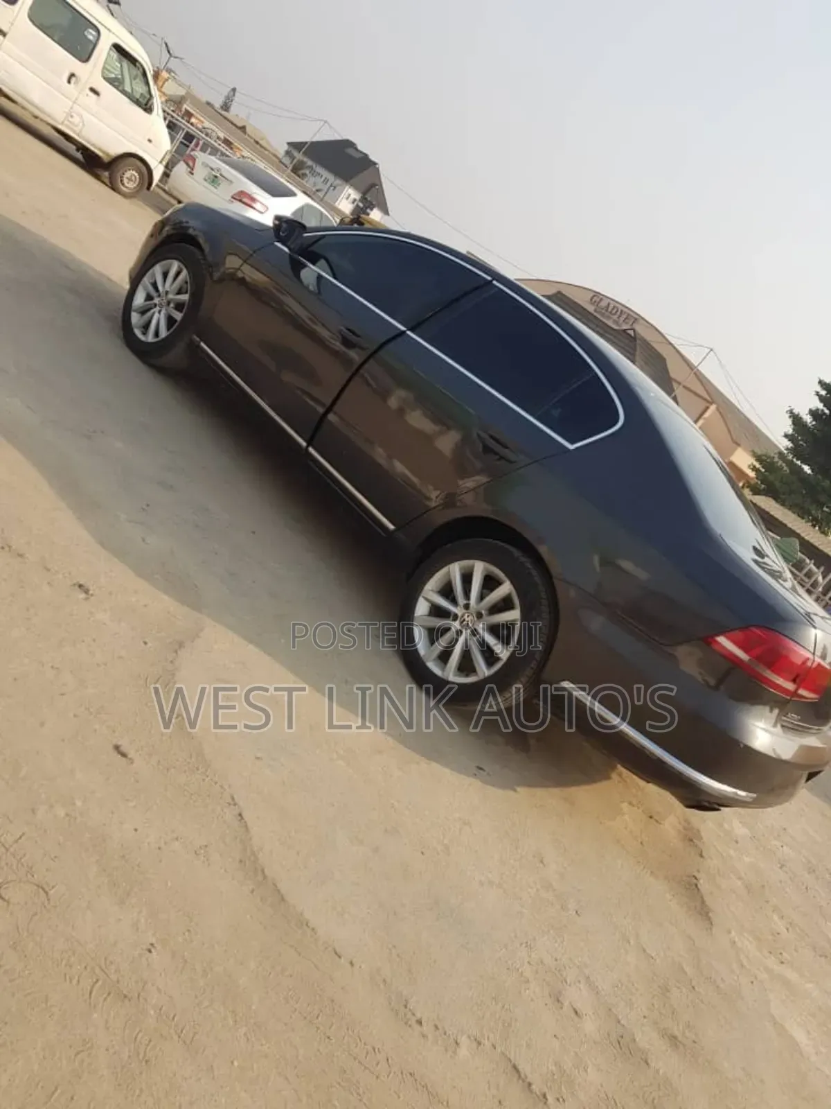 Volkswagen Passat 2013 Gray
