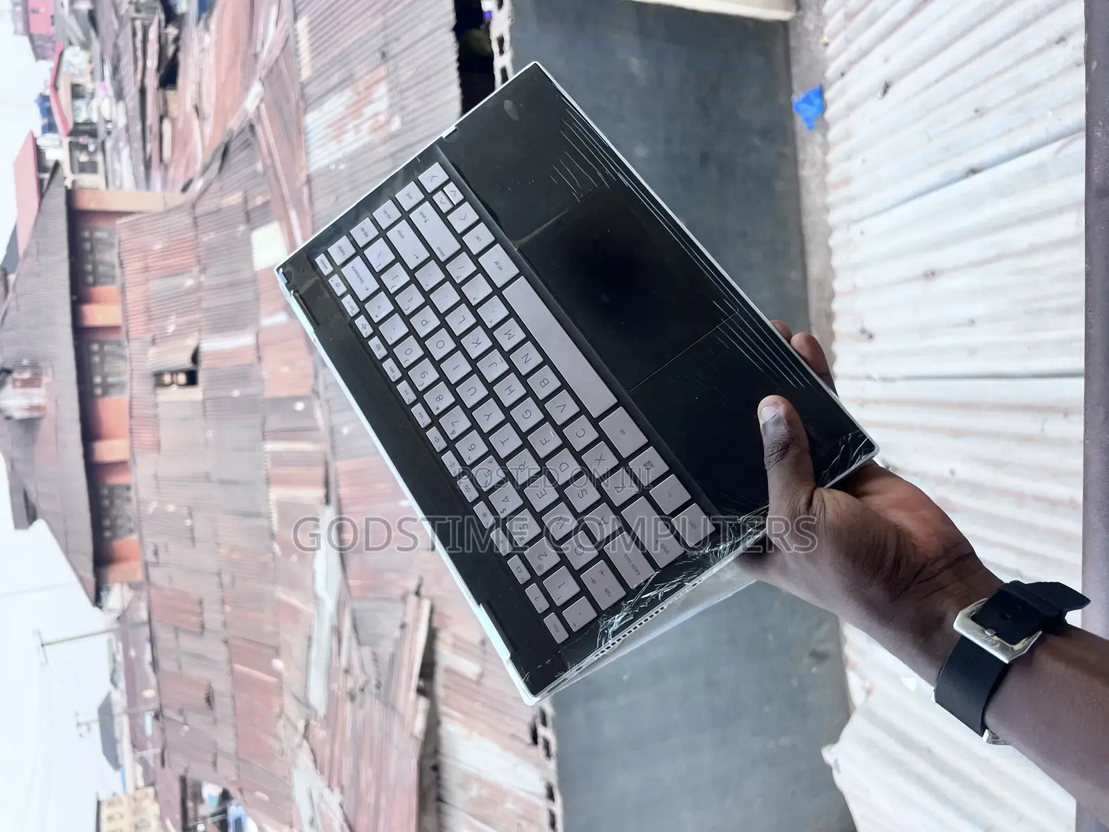 New Laptop HP Pavilion 14 8GB Intel Core I3 SSD 256GB