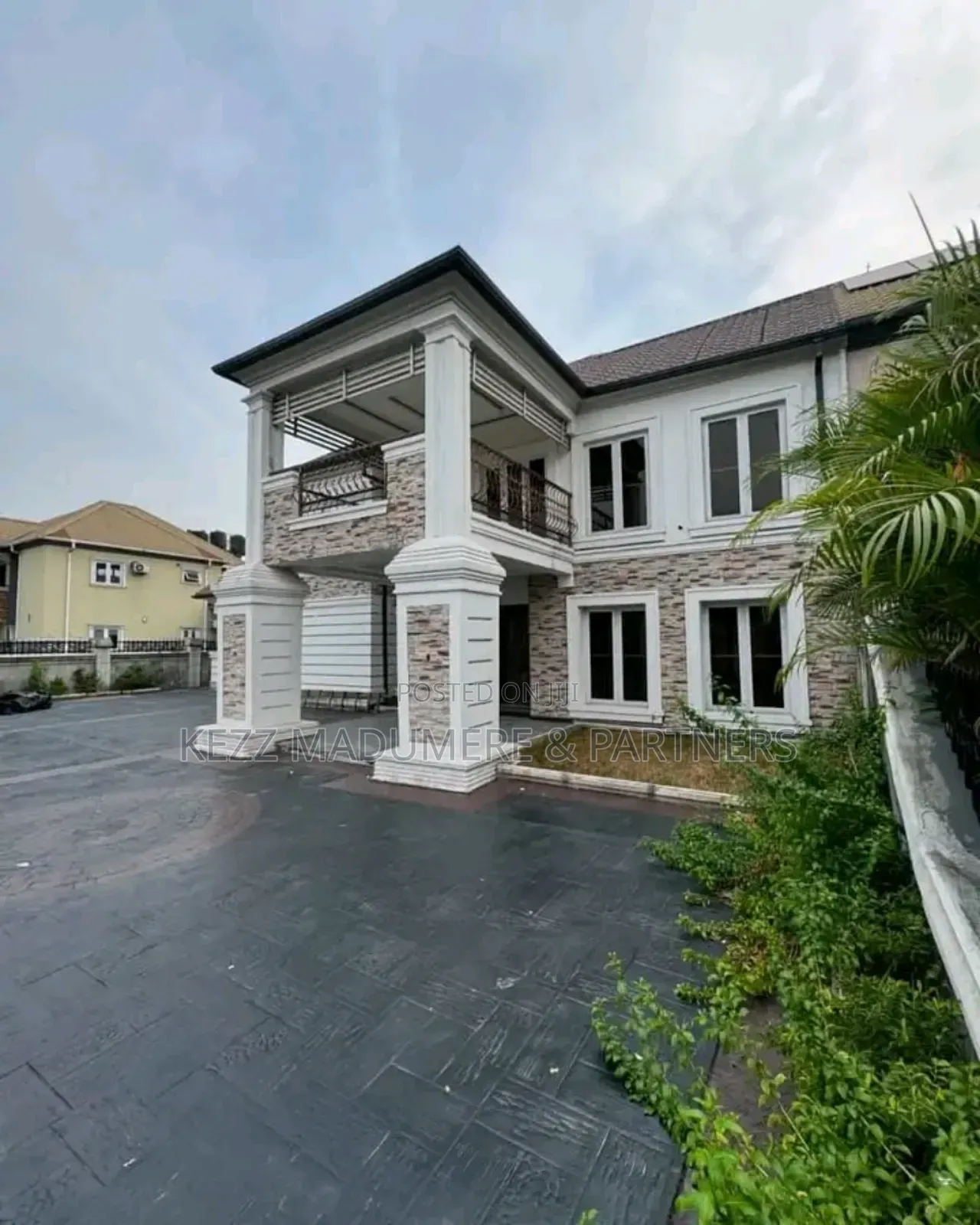 4bdrm Duplex in Nafbase Harmony for sale