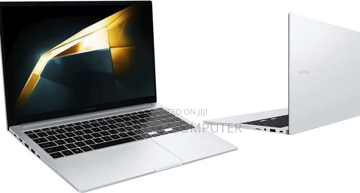New Laptop Samsung Galaxy Book4 16GB Intel Core I7 SSD 512GB