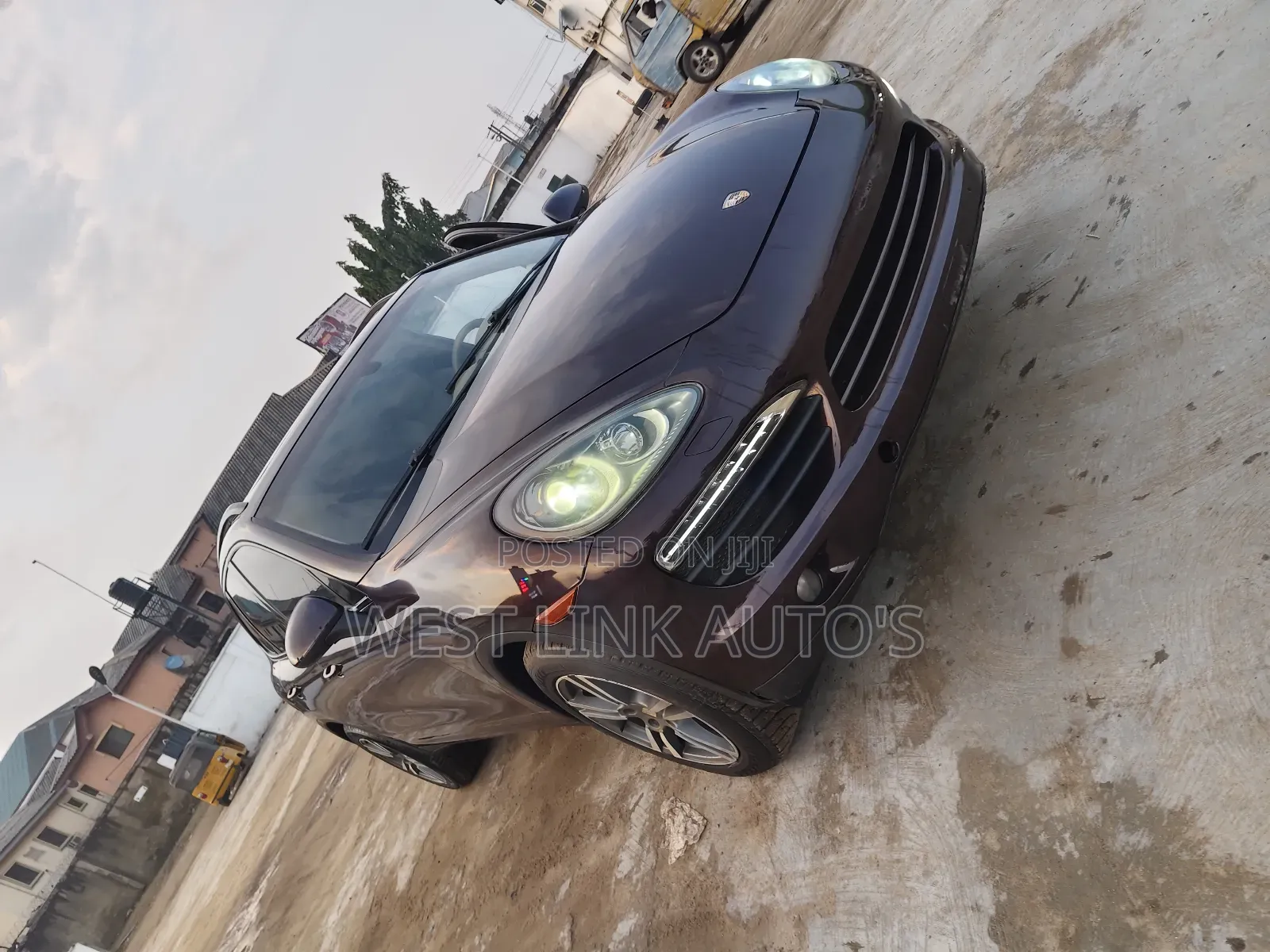 Porsche Cayenne 2013 Brown