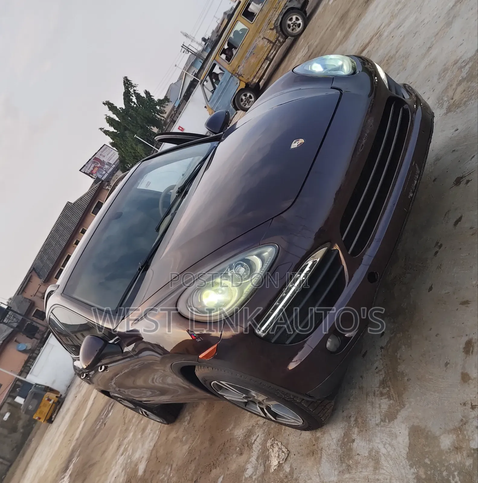 Porsche Cayenne 2013 Brown