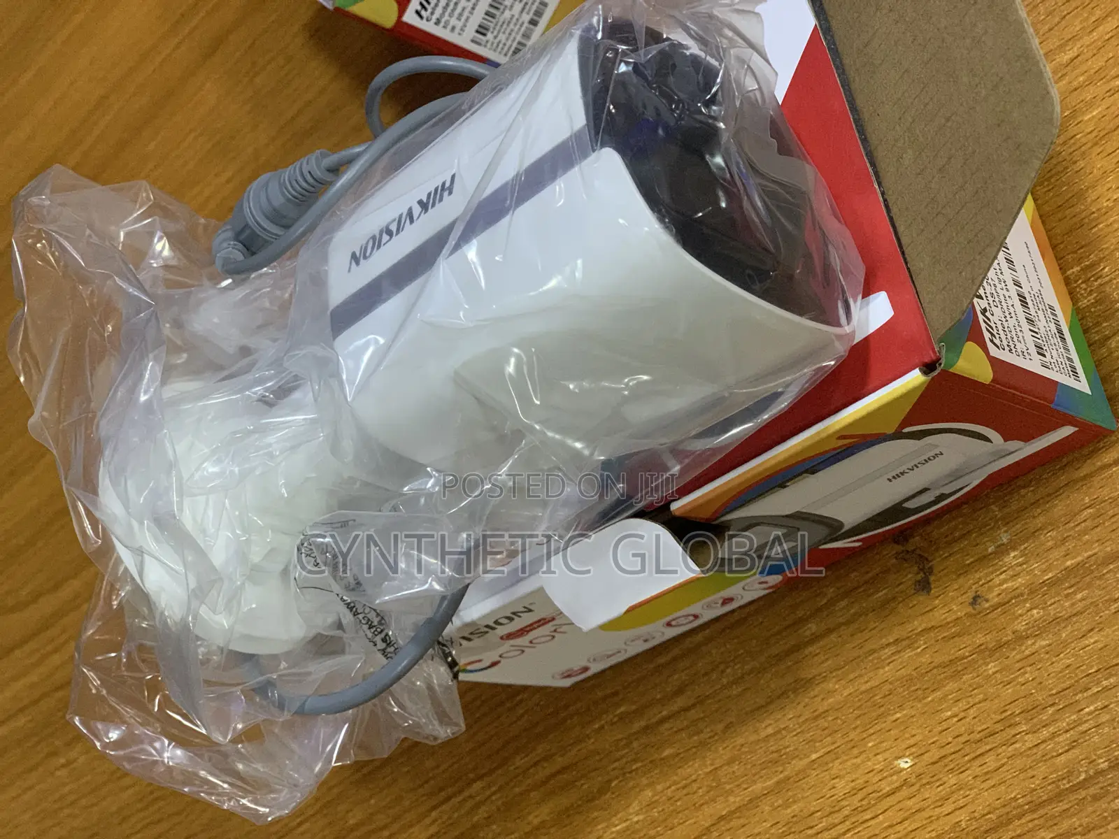 HIKVISION 2mp Colorvu Analog Camera Model:DS-2ce70dfot-LPFS