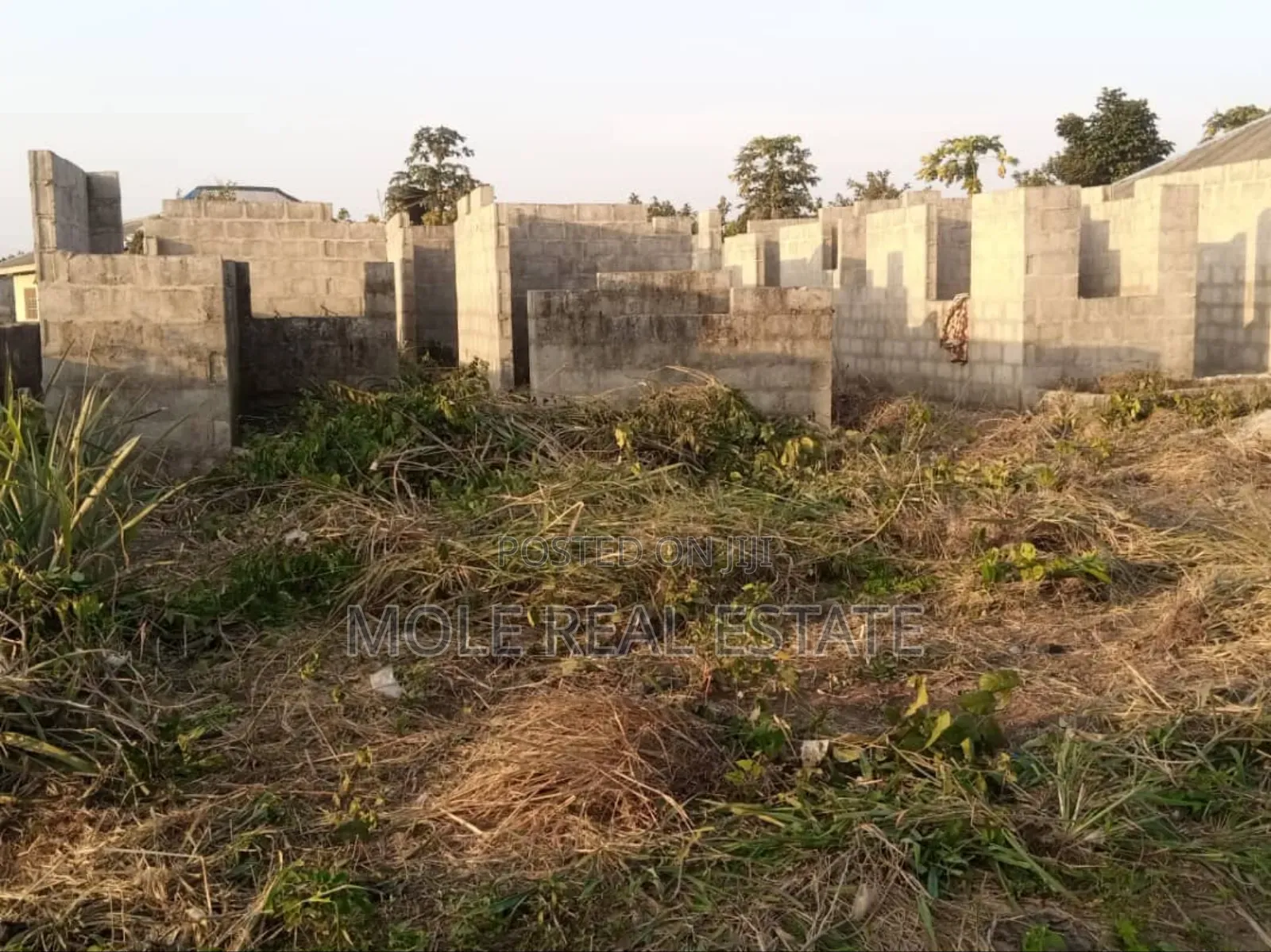Full Plot With 6 Rooms and Parlours Lintel Atan Ogun State